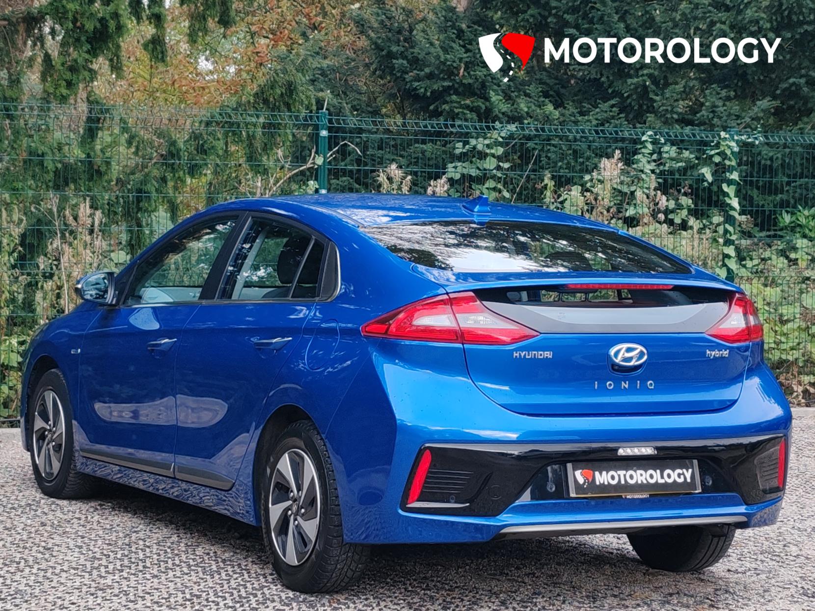 Hyundai IONIQ 1.6 h-GDi Premium Hatchback 5dr Petrol Hybrid DCT Euro 6 (s/s) (141 ps)