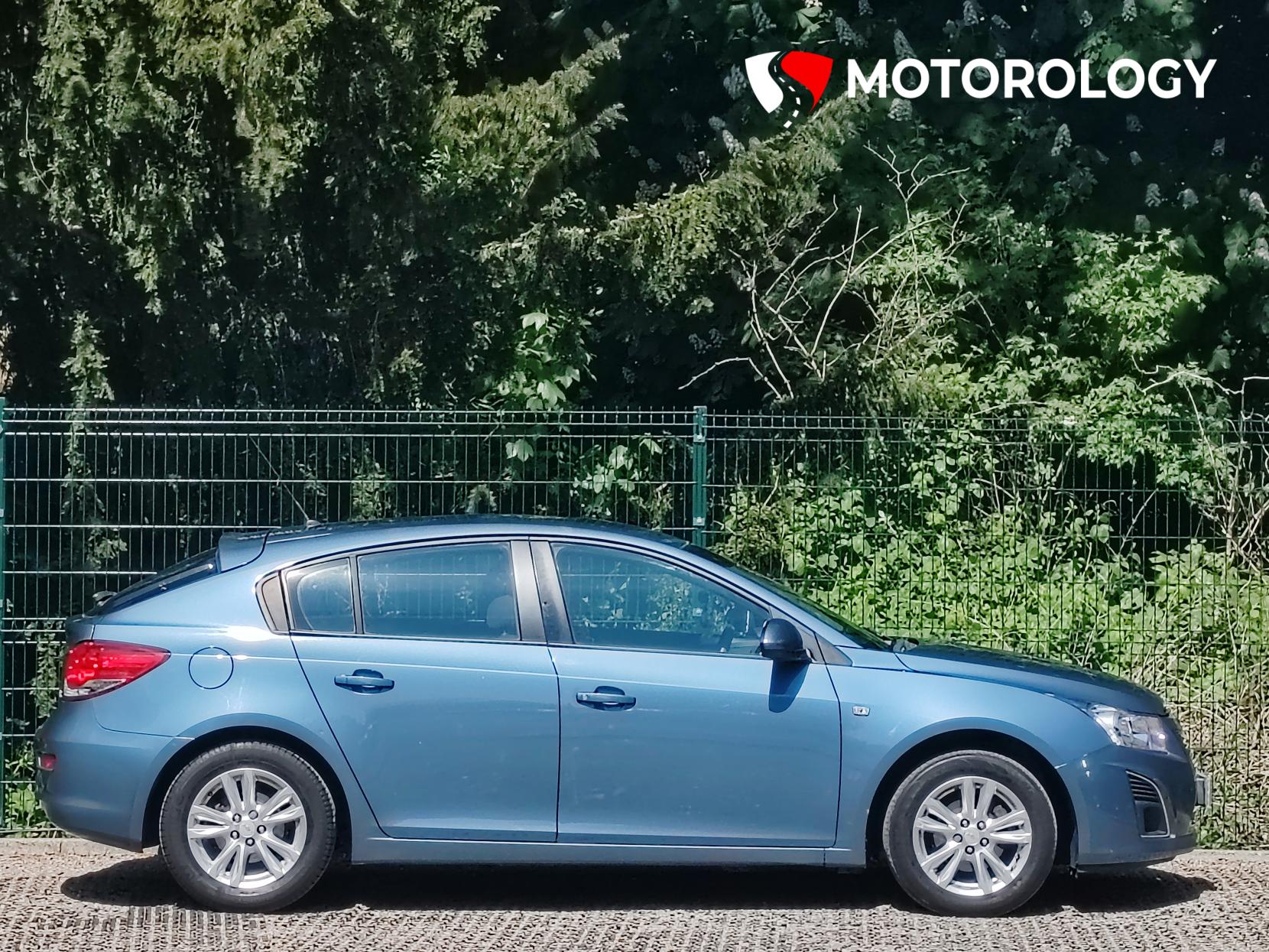 Chevrolet Cruze 1.6 LT Hatchback 5dr Petrol Manual Euro 5 (124 ps)