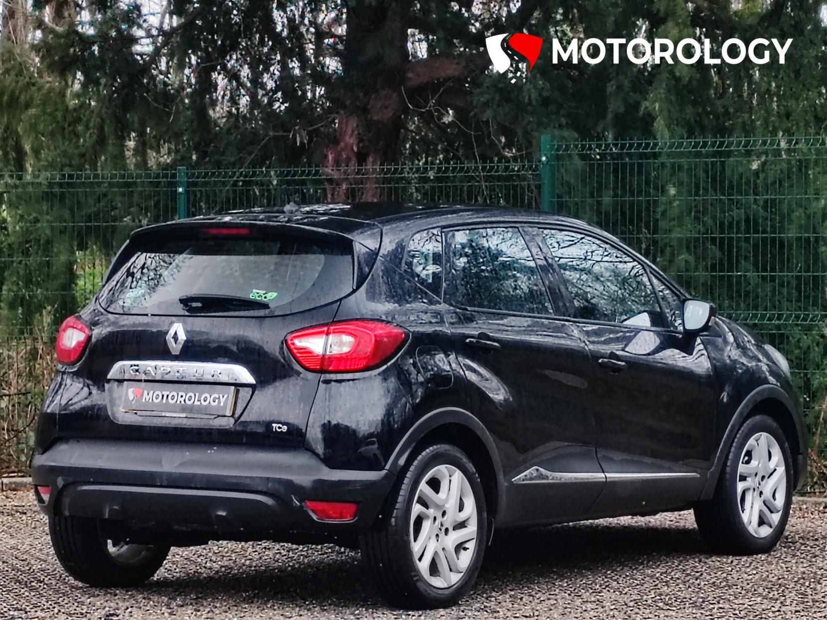 Renault Captur 0.9 TCe ENERGY Dynamique MediaNav SUV 5dr Petrol Manual Euro 5 (s/s) (90 ps)