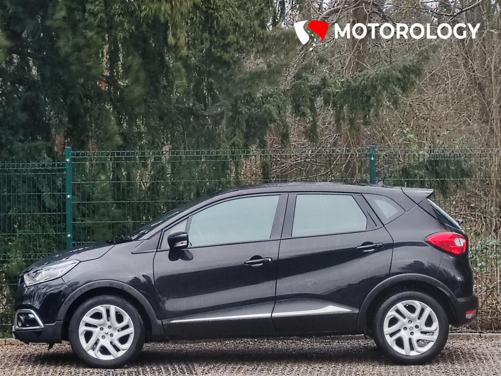 Renault Captur 0.9 TCe ENERGY Dynamique MediaNav SUV 5dr Petrol Manual Euro 5 (s/s) (90 ps)