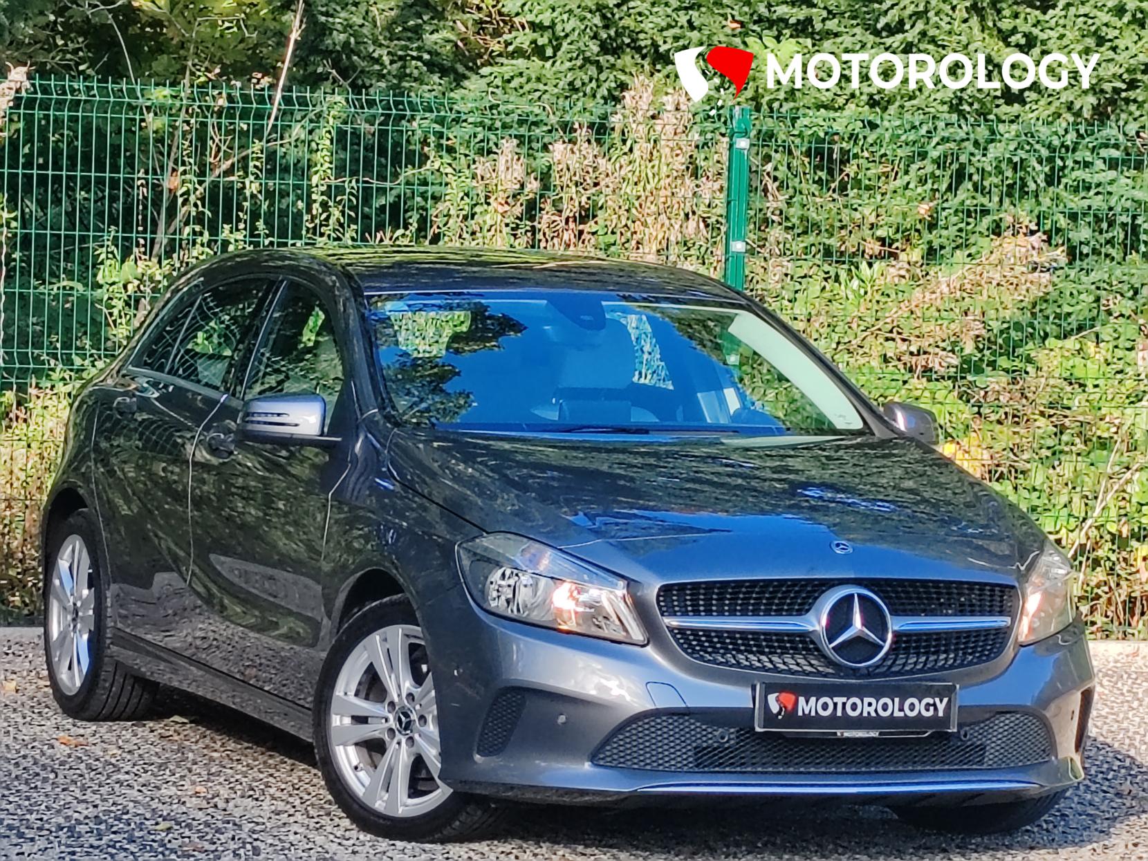 Mercedes-Benz A Class 1.5 A180d Sport (Executive) Hatchback 5dr Diesel Manual Euro 6 (s/s) (109 ps)