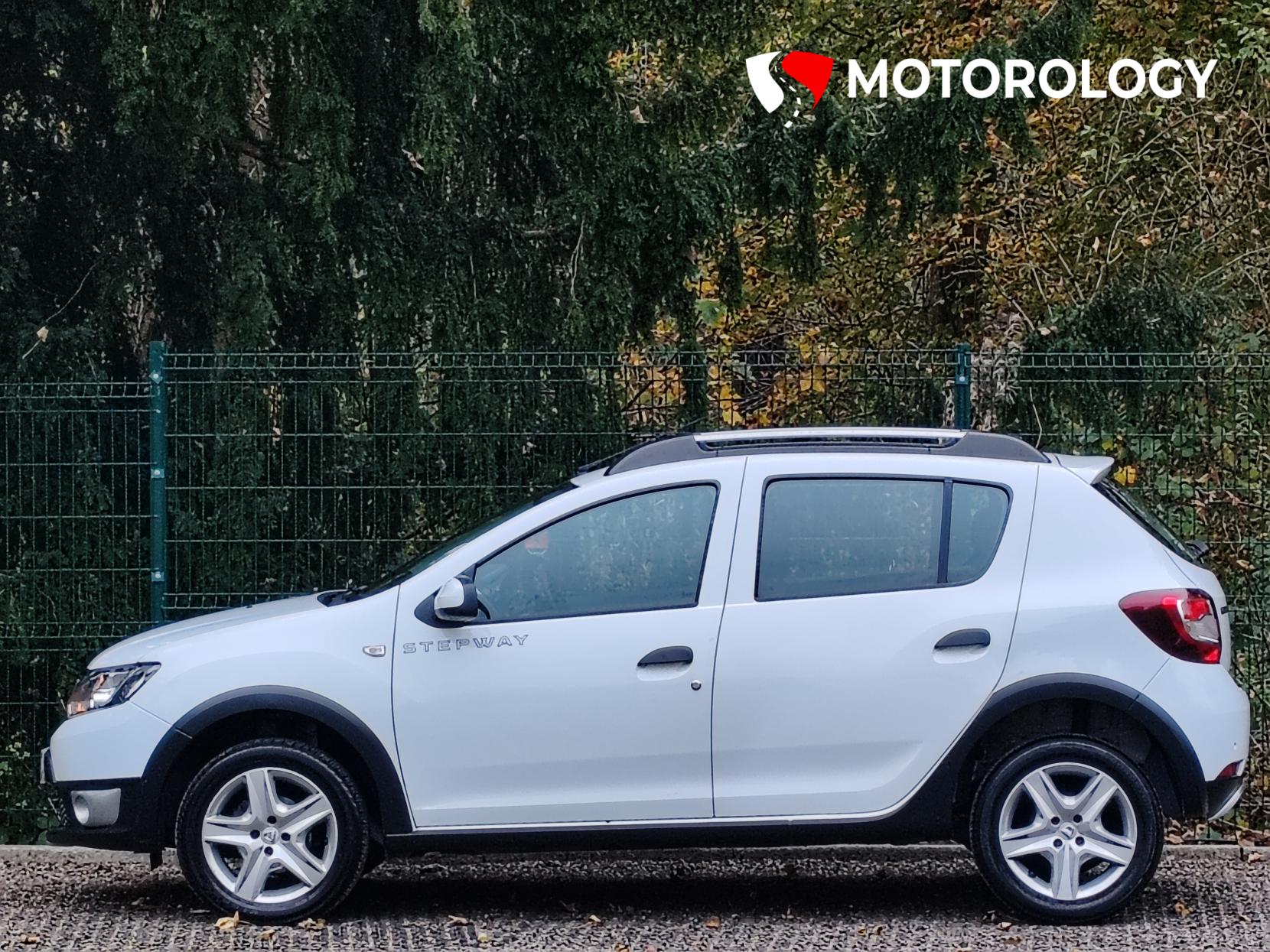 Dacia Sandero Stepway 1.5 dCi Laureate Hatchback 5dr Diesel Manual Euro 6 (s/s) (90 ps)