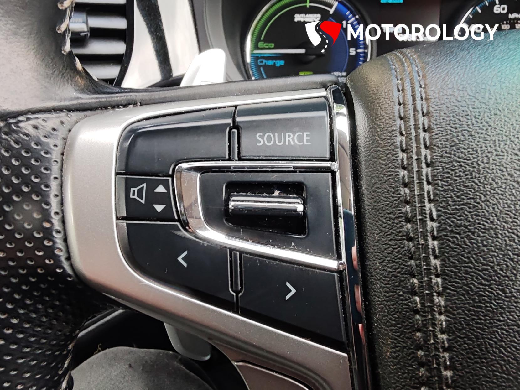 Mitsubishi Outlander 2.4h TwinMotor 13.8kWh Design SUV 5dr Petrol Plug-in Hybrid CVT 4WD Euro 6 (s/s) (224 ps)