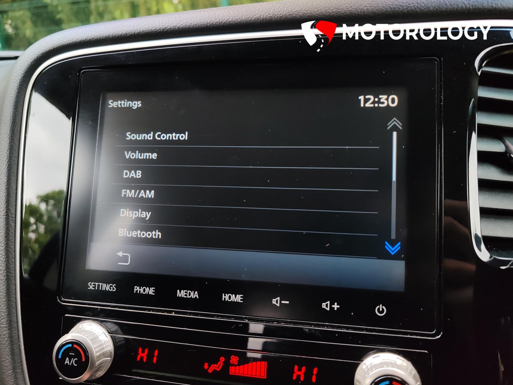 Mitsubishi Outlander 2.4h TwinMotor 13.8kWh Design SUV 5dr Petrol Plug-in Hybrid CVT 4WD Euro 6 (s/s) (224 ps)