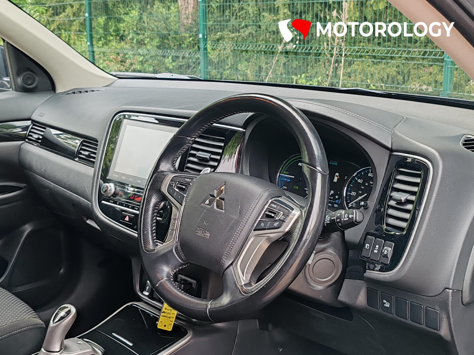 Mitsubishi Outlander 2.4h TwinMotor 13.8kWh Design SUV 5dr Petrol Plug-in Hybrid CVT 4WD Euro 6 (s/s) (224 ps)