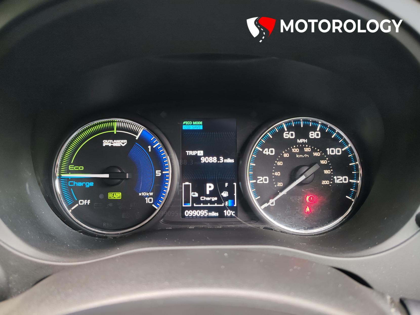 Mitsubishi Outlander 2.4h TwinMotor 13.8kWh Design SUV 5dr Petrol Plug-in Hybrid CVT 4WD Euro 6 (s/s) (224 ps)