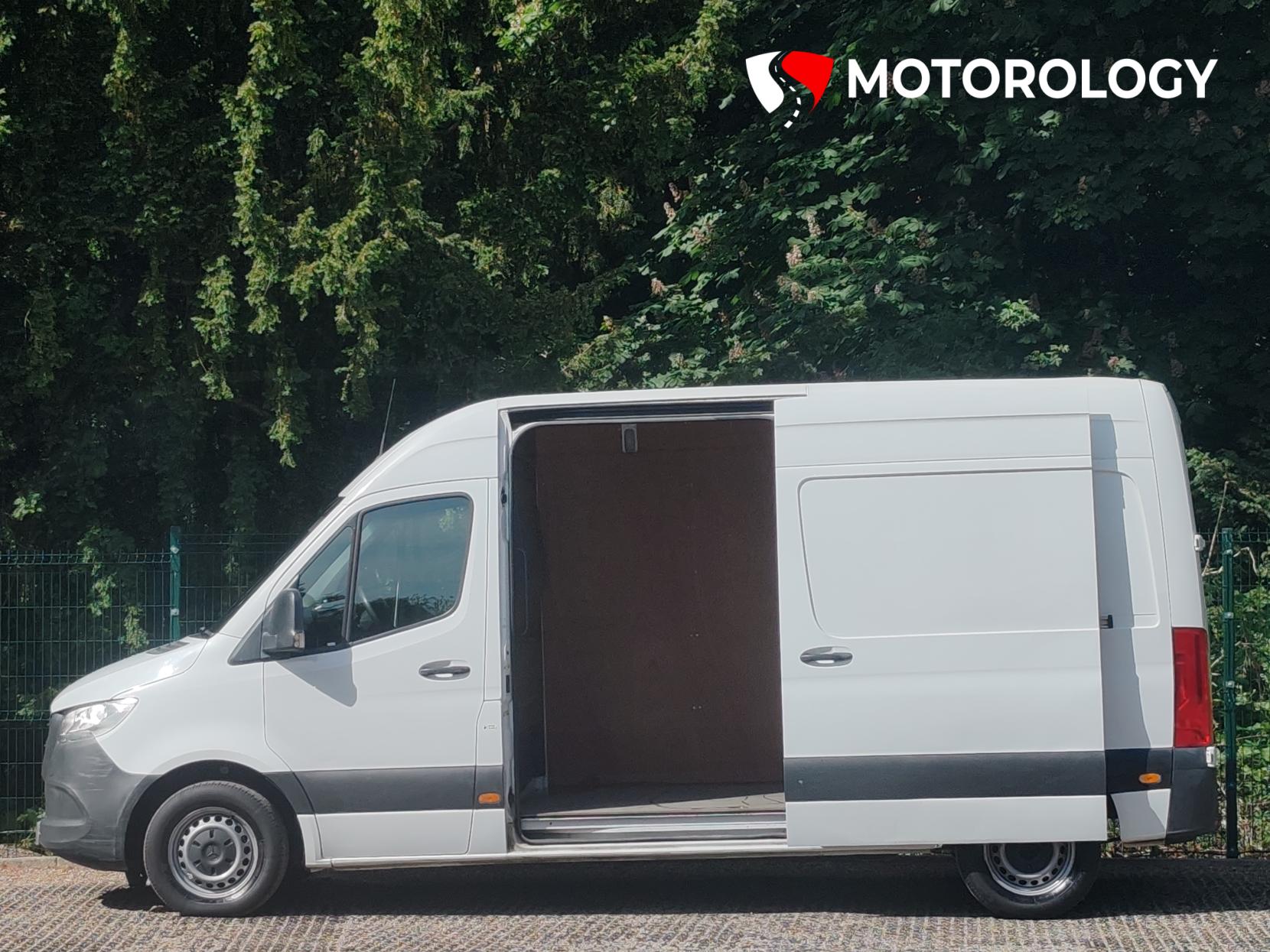 Mercedes-Benz Sprinter 2.1 314 CDI Progressive Panel Van 5dr Diesel Manual FWD L2 H2 Euro 6 (s/s) (143 ps)