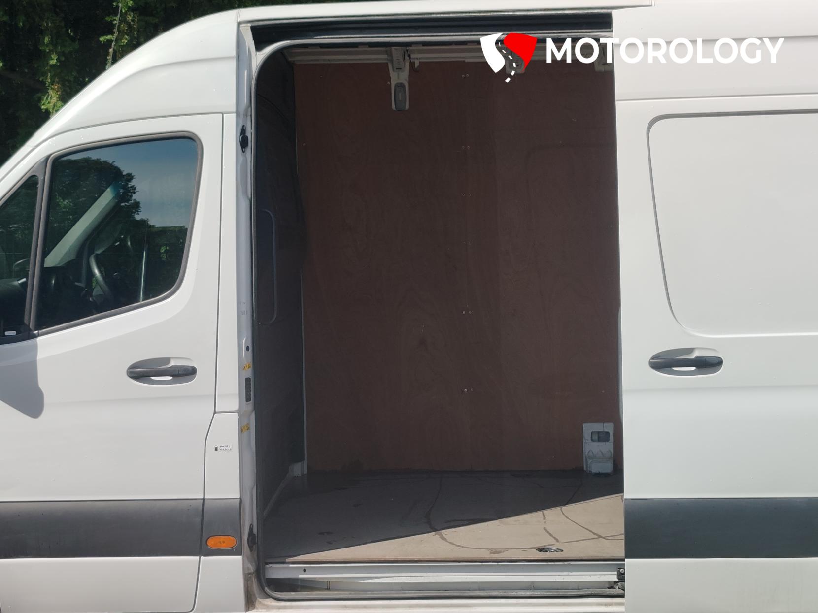 Mercedes-Benz Sprinter 2.1 314 CDI Progressive Panel Van 5dr Diesel Manual FWD L2 H2 Euro 6 (s/s) (143 ps)