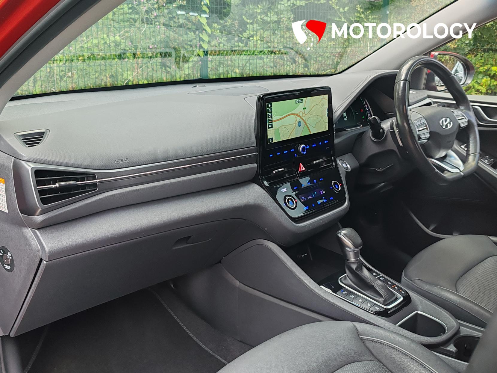 Hyundai IONIQ 1.6 h-GDi 8.9kWh Premium SE Hatchback 5dr Petrol Plug-in Hybrid DCT Euro 6 (s/s) (141 ps)