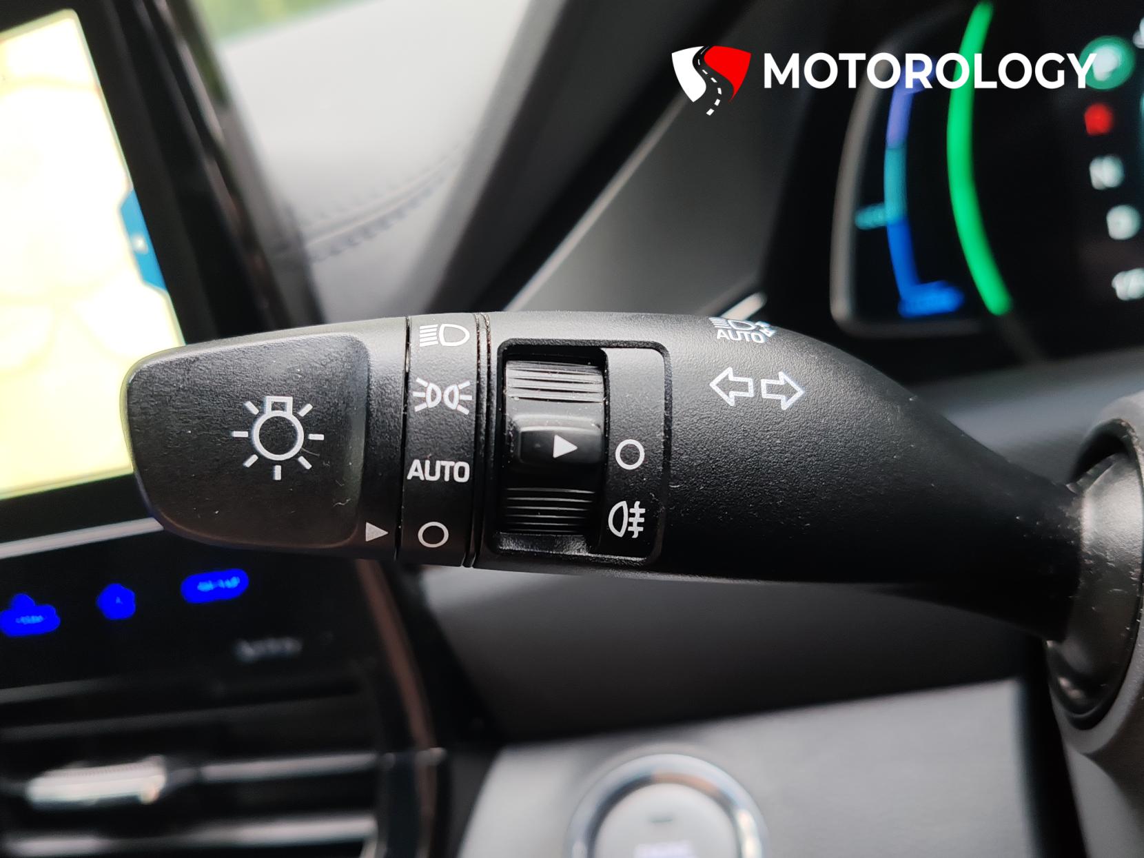 Hyundai IONIQ 1.6 h-GDi 8.9kWh Premium SE Hatchback 5dr Petrol Plug-in Hybrid DCT Euro 6 (s/s) (141 ps)