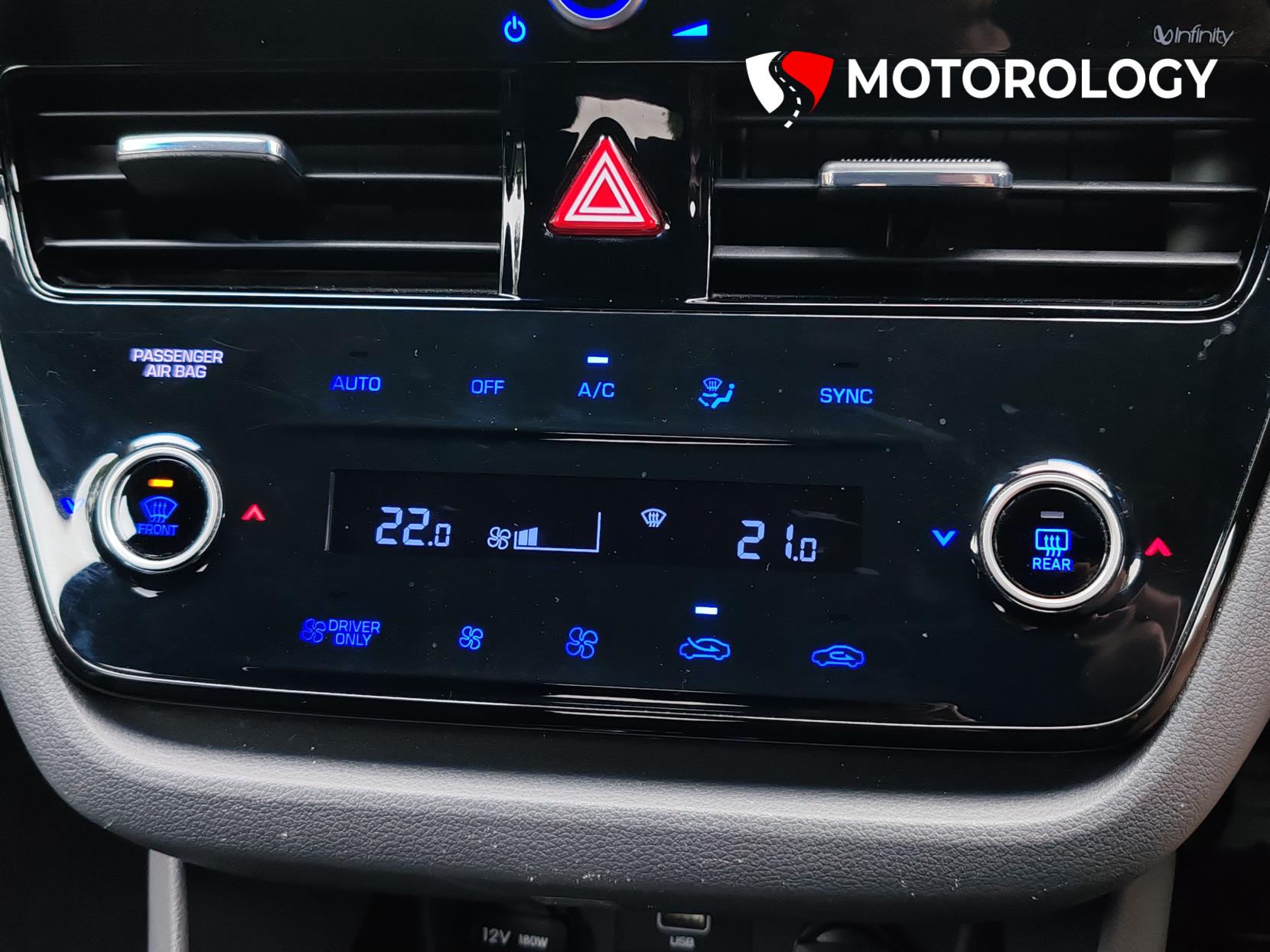 Hyundai IONIQ 1.6 h-GDi 8.9kWh Premium SE Hatchback 5dr Petrol Plug-in Hybrid DCT Euro 6 (s/s) (141 ps)