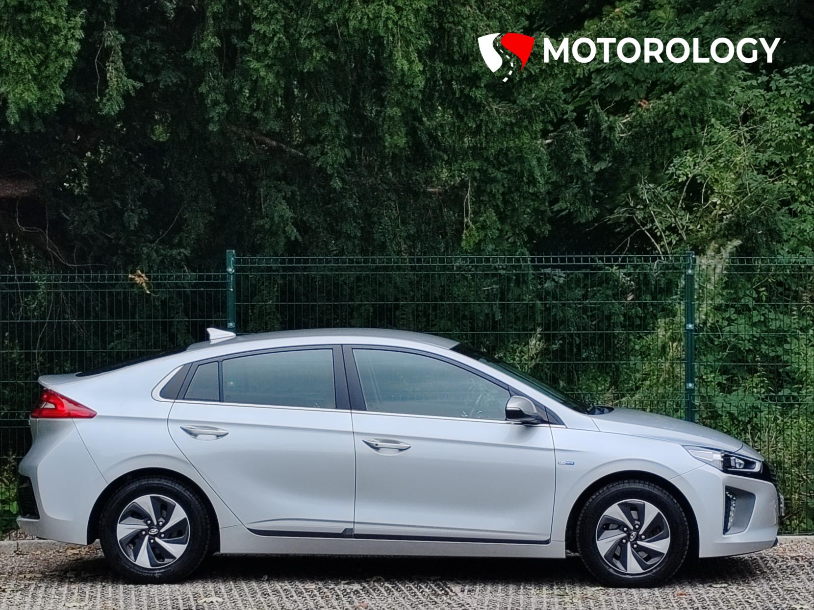 Hyundai IONIQ 1.6 h-GDi GPF Premium Hatchback 5dr Petrol Hybrid DCT Euro 6 (s/s) (141 ps)