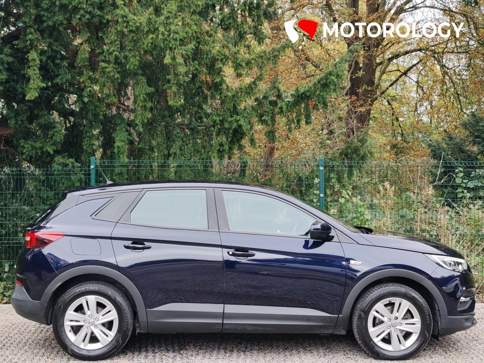Vauxhall Grandland X 1.5 Turbo D BlueInjection SE SUV 5dr Diesel Manual Euro 6 (s/s) (130 ps)