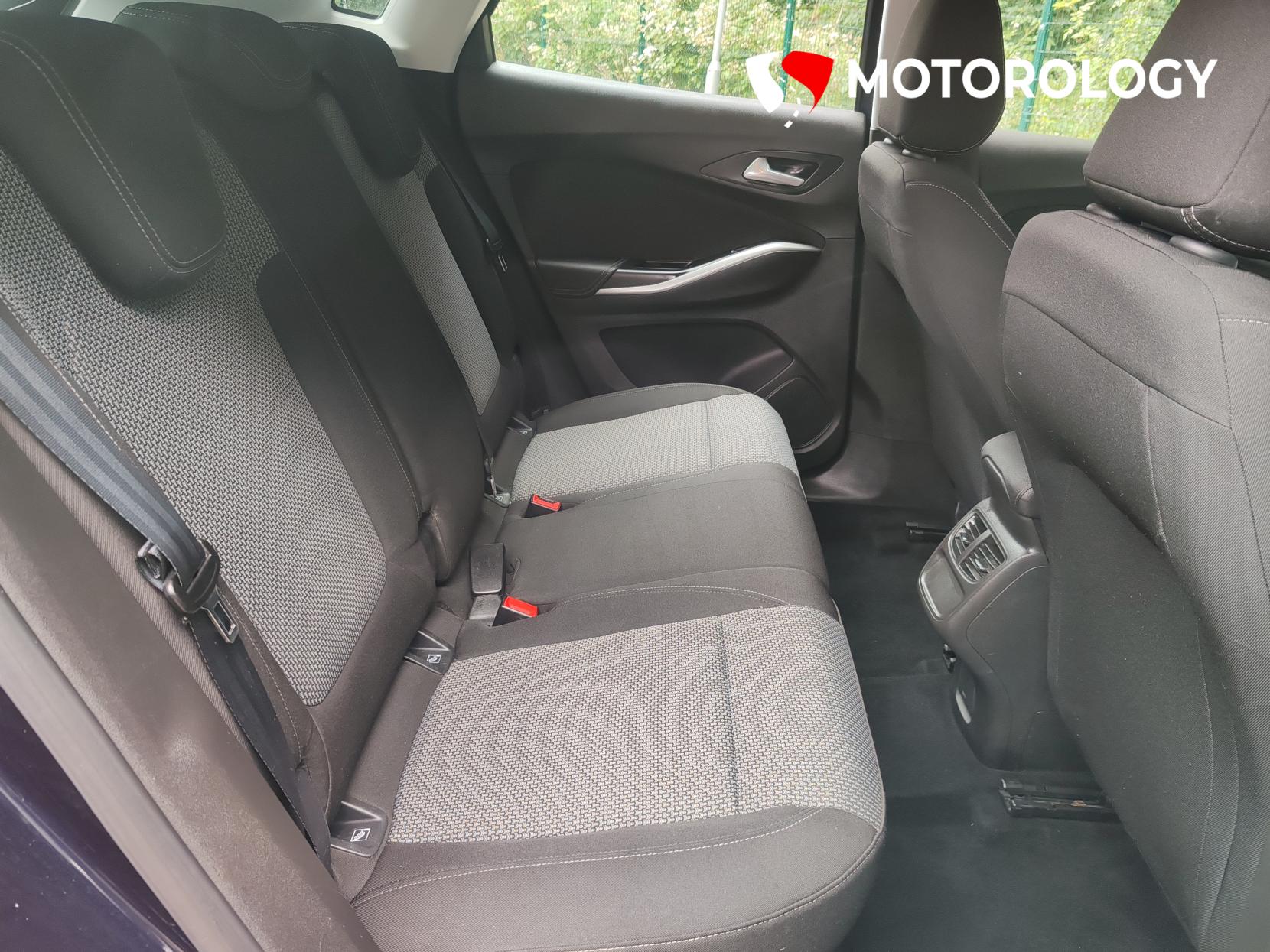Vauxhall Grandland X 1.5 Turbo D BlueInjection SE SUV 5dr Diesel Manual Euro 6 (s/s) (130 ps)