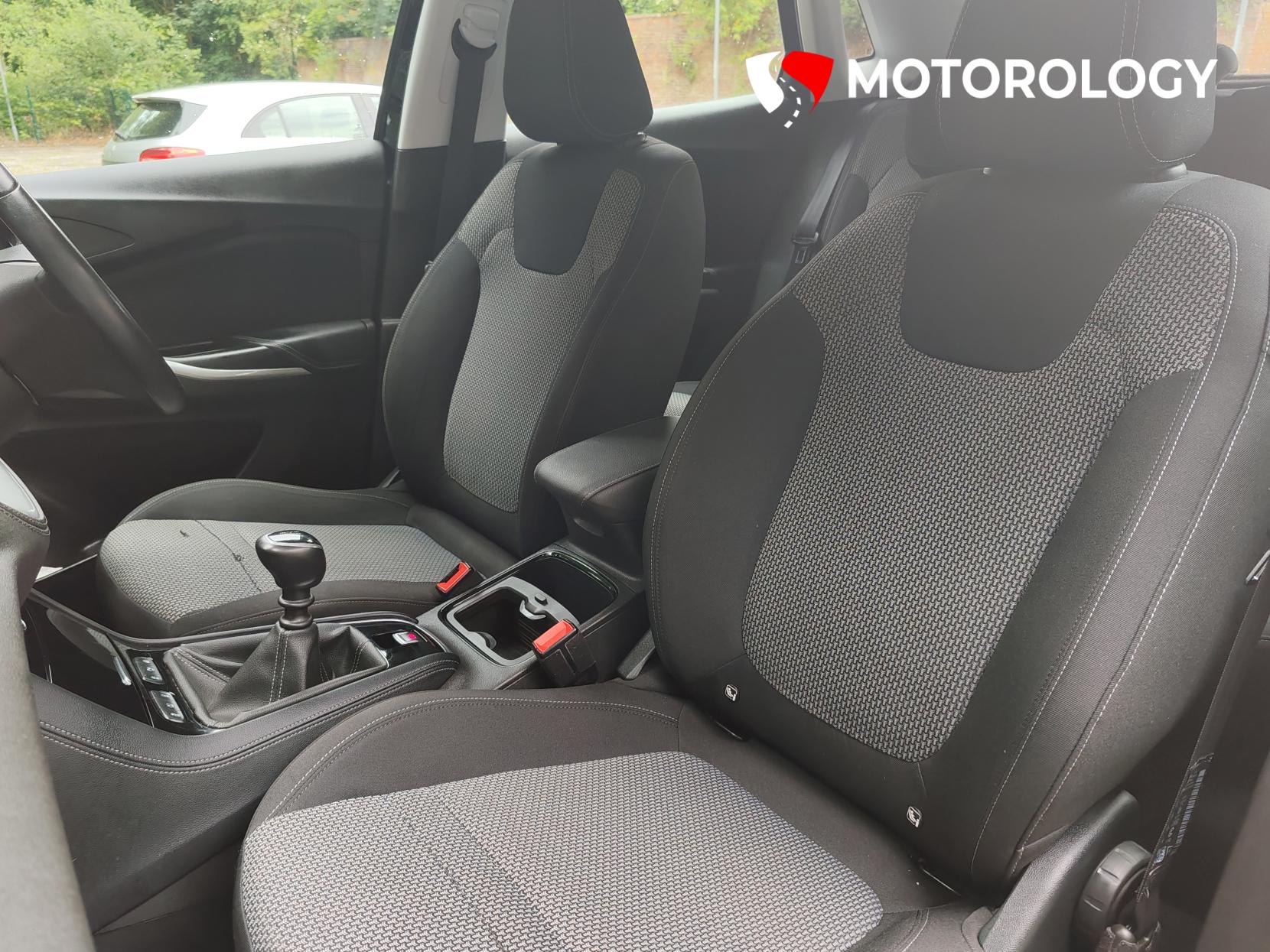 Vauxhall Grandland X 1.5 Turbo D BlueInjection SE SUV 5dr Diesel Manual Euro 6 (s/s) (130 ps)