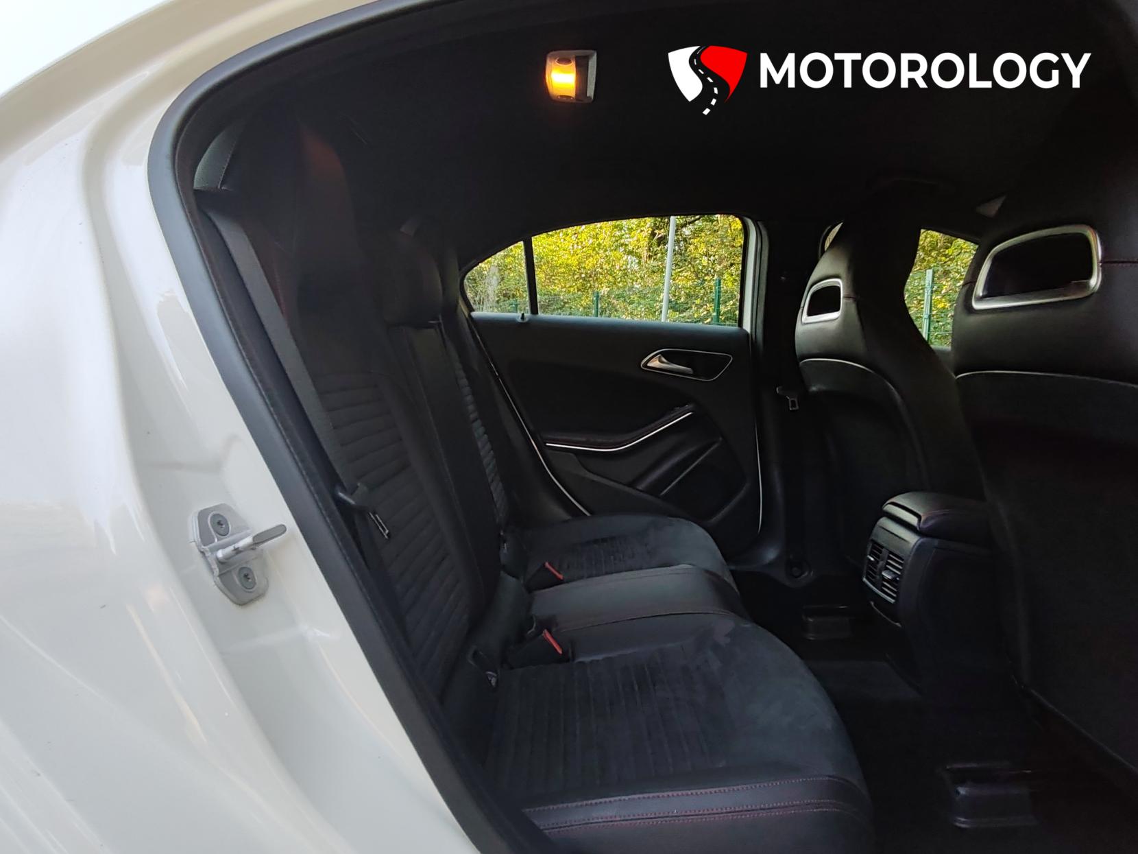 Mercedes-Benz A Class 1.6 A160 AMG Line (Executive) Hatchback 5dr Petrol Manual Euro 6 (s/s) (102 ps)