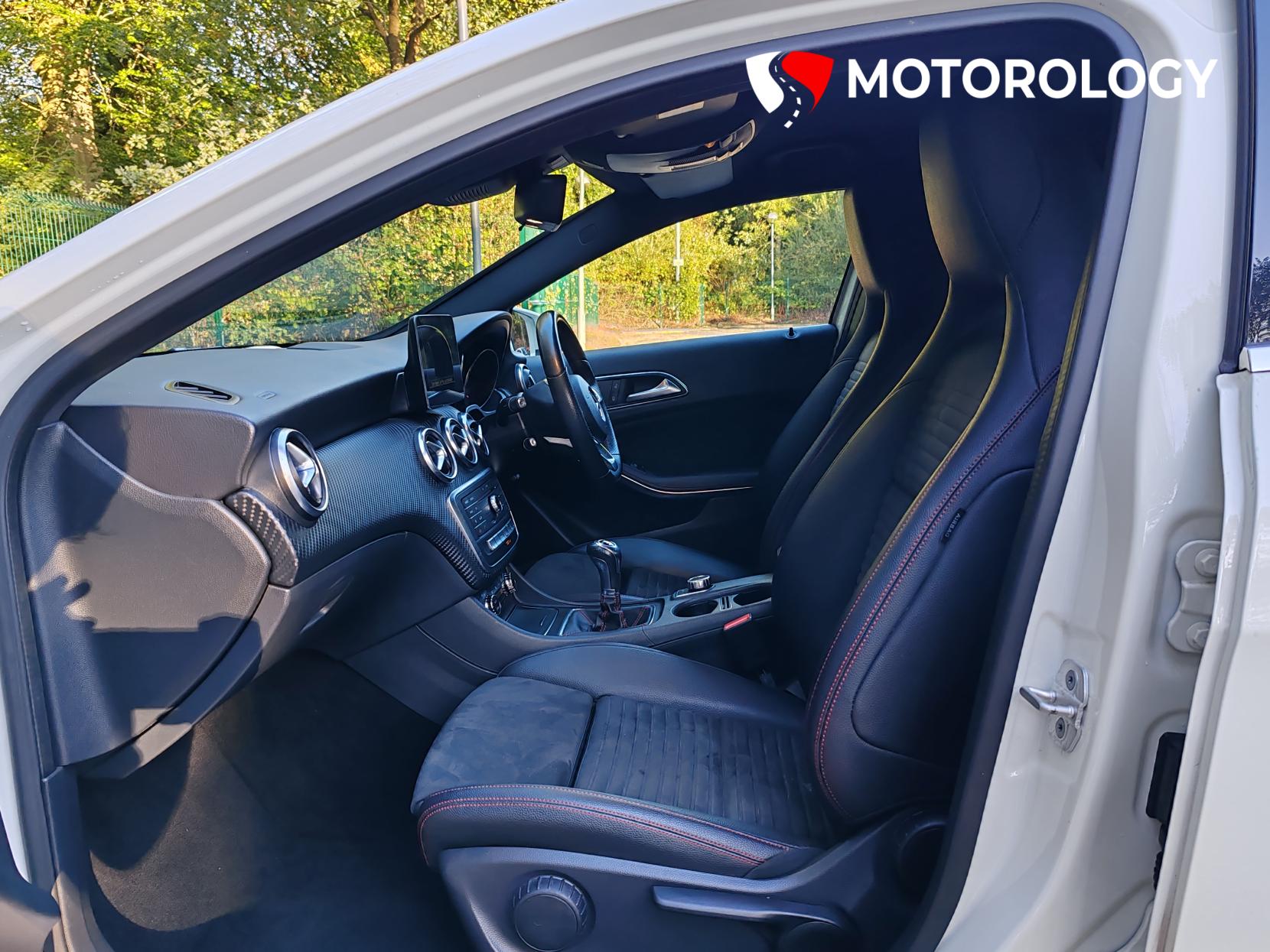 Mercedes-Benz A Class 1.6 A160 AMG Line (Executive) Hatchback 5dr Petrol Manual Euro 6 (s/s) (102 ps)