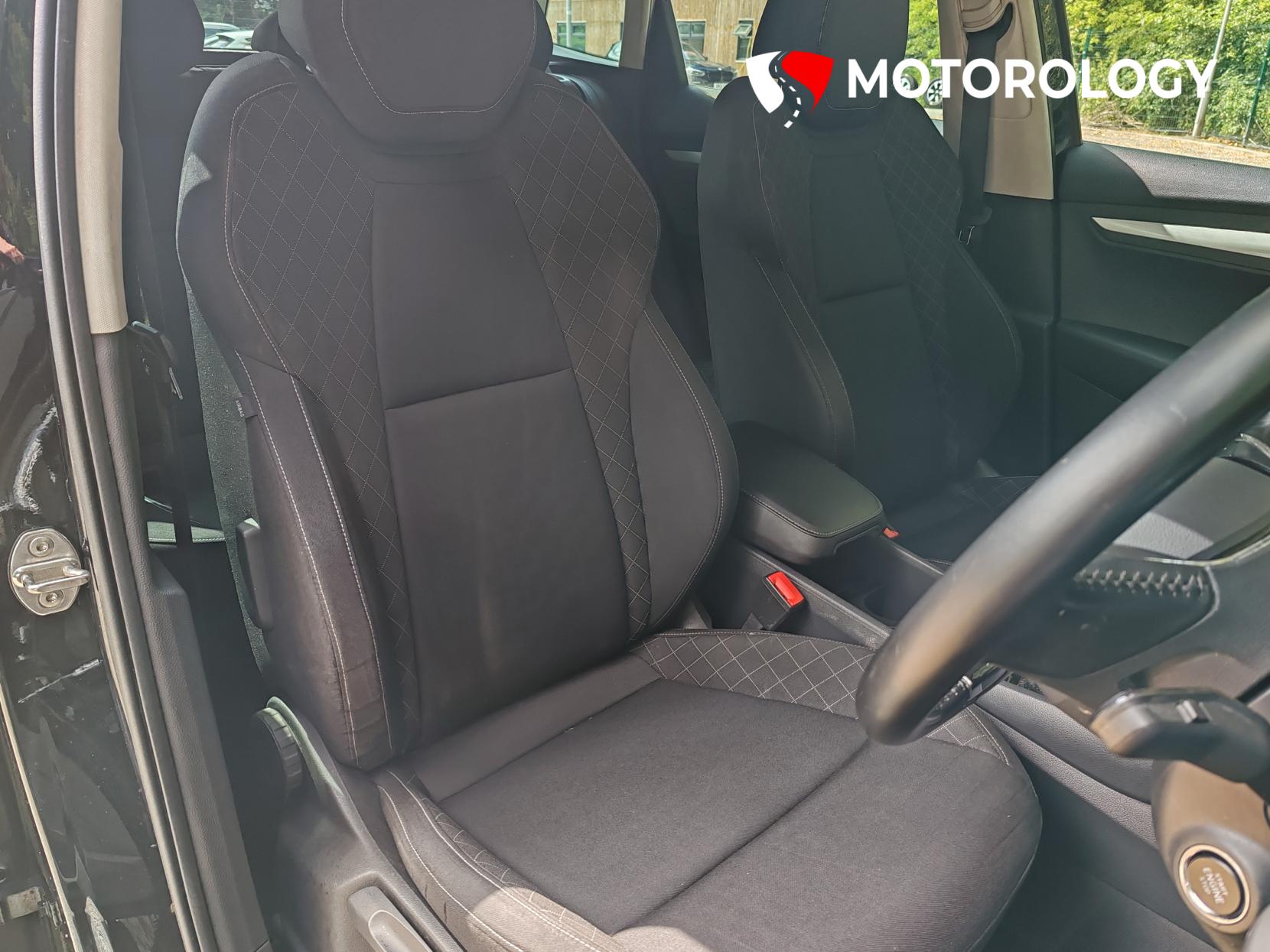 Skoda Karoq 1.5 TSI ACT SE SUV 5dr Petrol Manual Euro 6 (s/s) (150 ps)