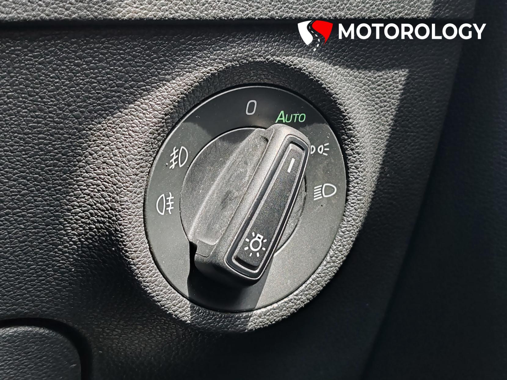 Skoda Karoq 1.5 TSI ACT SE SUV 5dr Petrol Manual Euro 6 (s/s) (150 ps)