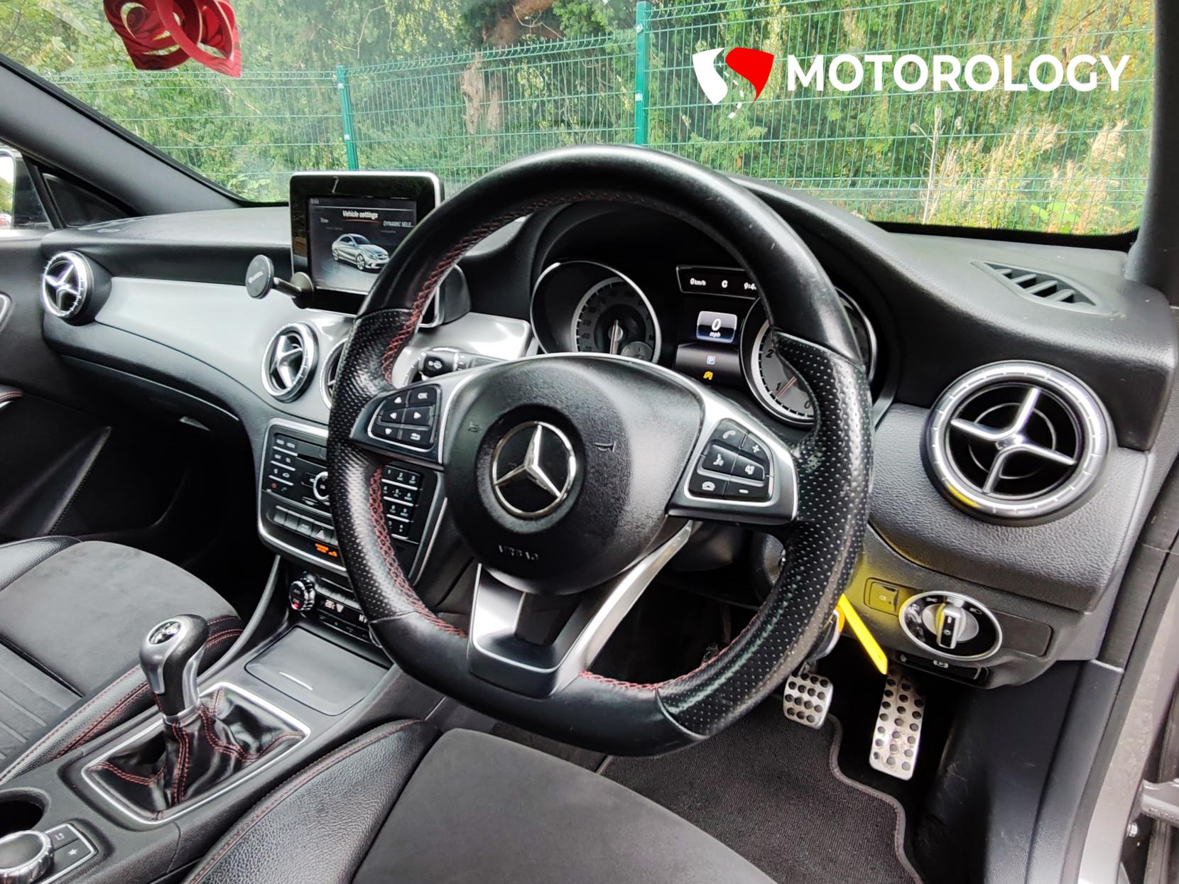 Mercedes-Benz CLA 2.1 CLA200d AMG Sport Coupe 4dr Diesel Manual Euro 6 (s/s) (136 ps)