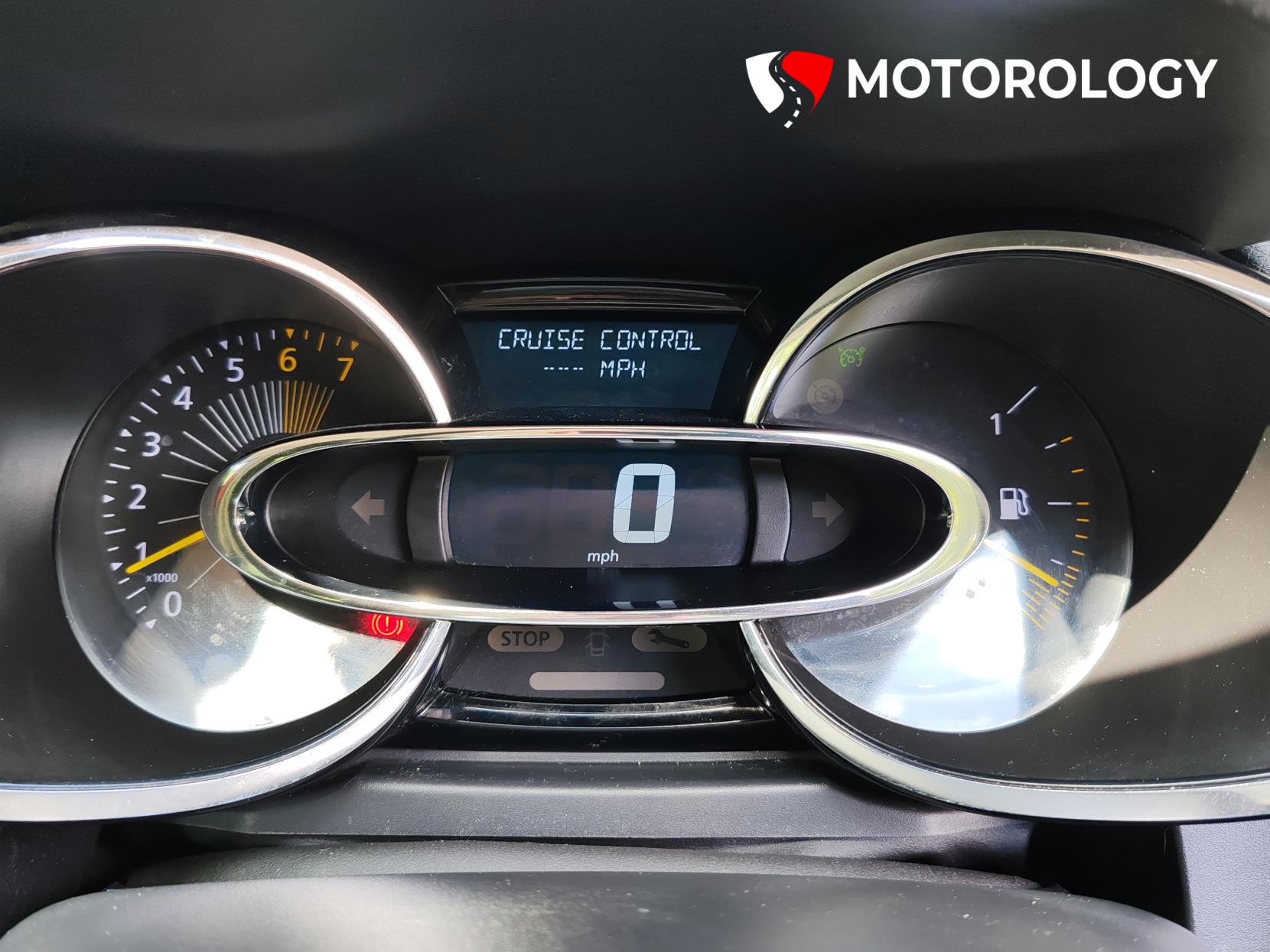 Renault Clio 0.9 TCe ECO Dynamique MediaNav Hatchback 5dr Petrol Manual Euro 5 (s/s) (90 ps)