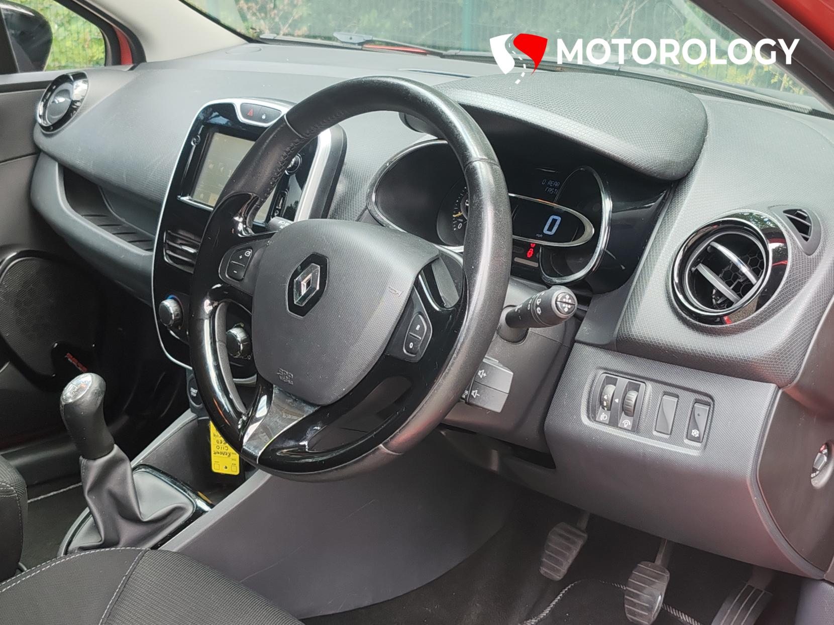 Renault Clio 0.9 TCe ECO Dynamique MediaNav Hatchback 5dr Petrol Manual Euro 5 (s/s) (90 ps)