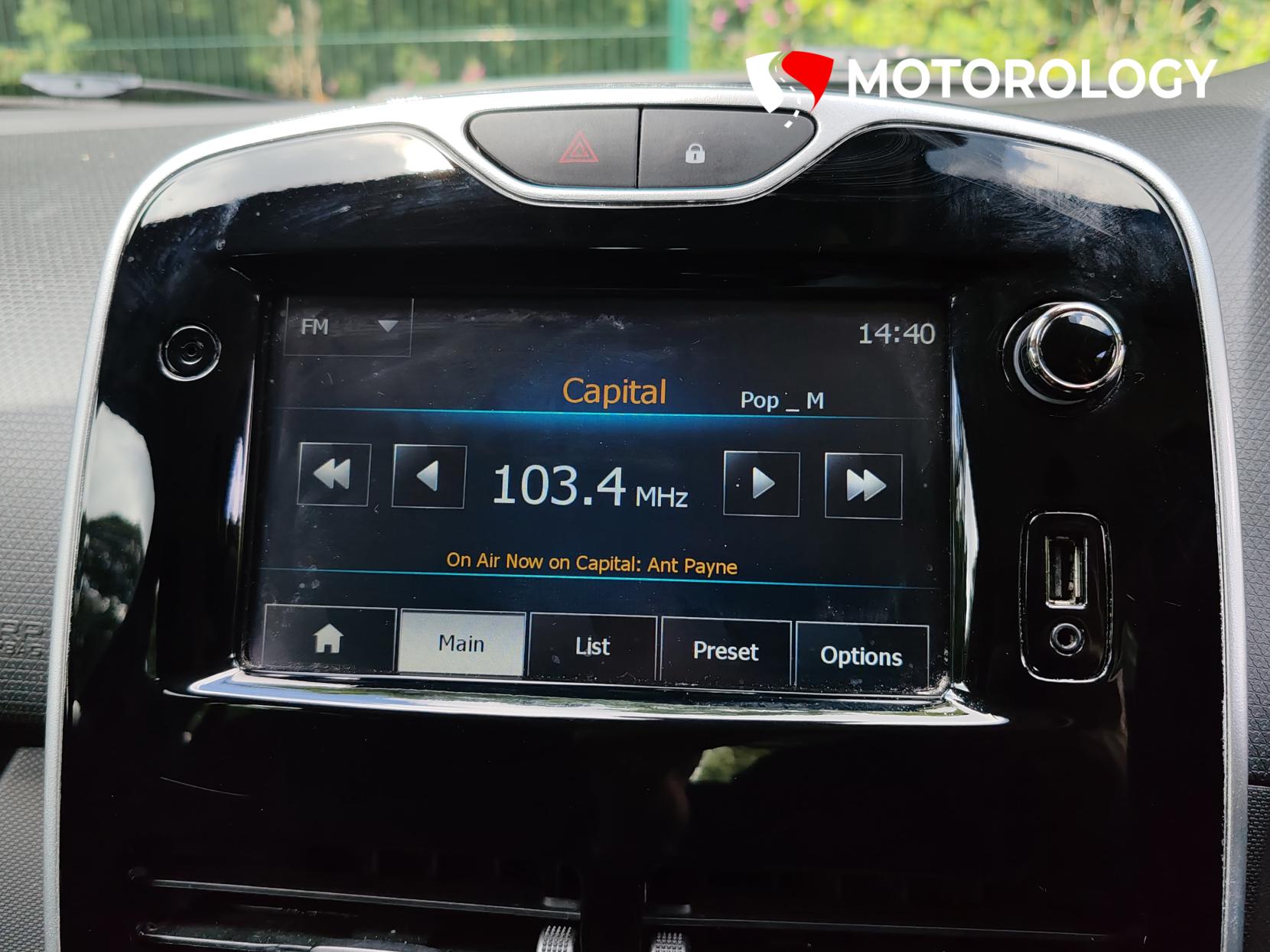Renault Clio 0.9 TCe ECO Dynamique MediaNav Hatchback 5dr Petrol Manual Euro 5 (s/s) (90 ps)