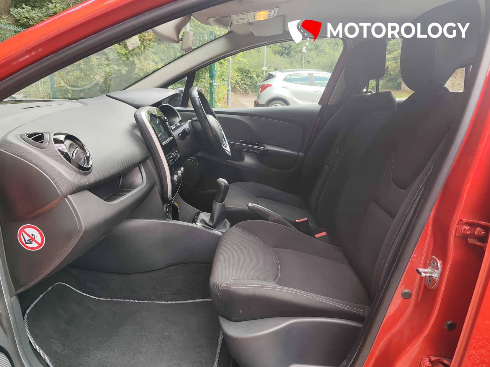 Renault Clio 0.9 TCe ECO Dynamique MediaNav Hatchback 5dr Petrol Manual Euro 5 (s/s) (90 ps)