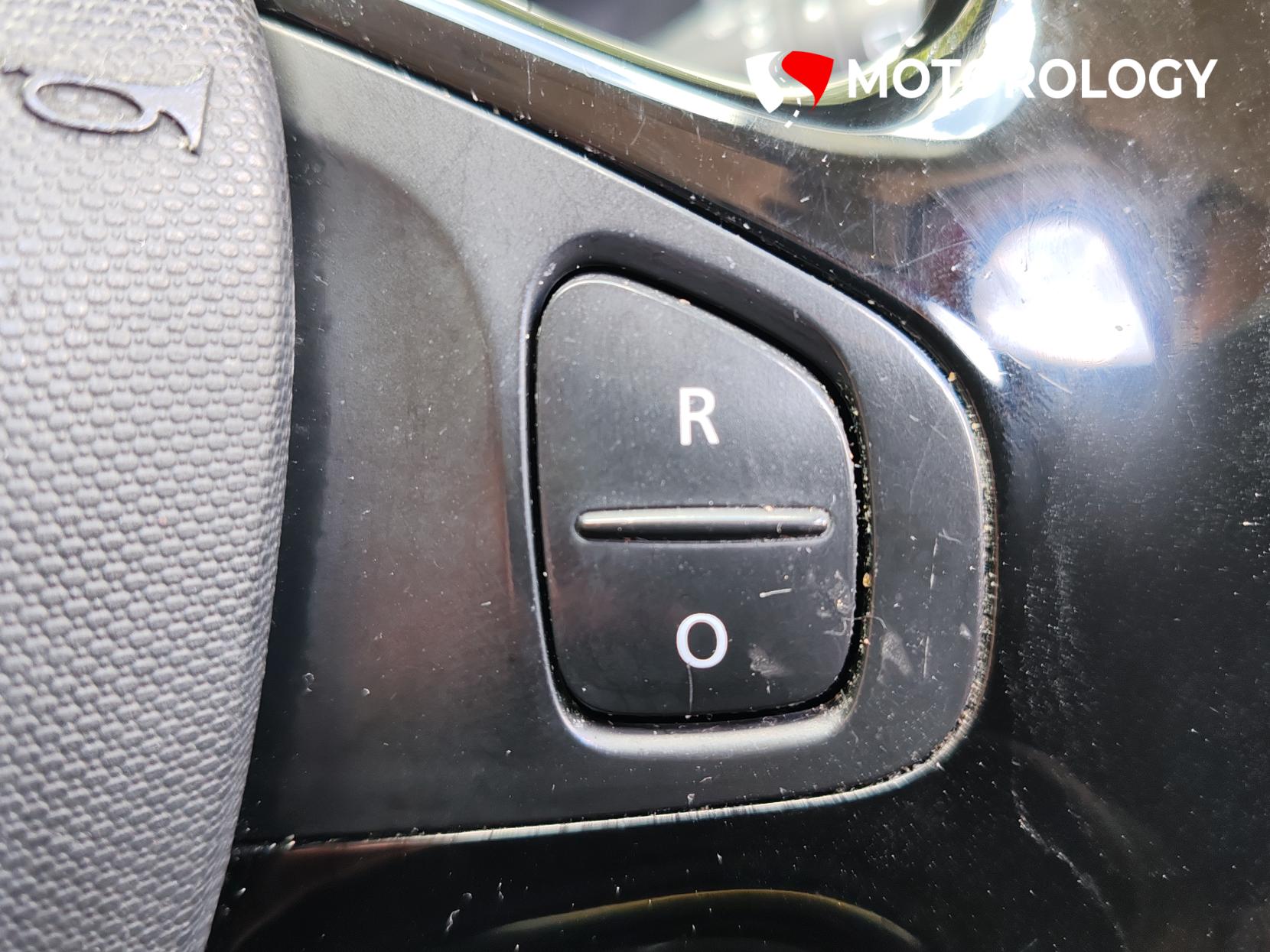 Renault Clio 0.9 TCe ECO Dynamique MediaNav Hatchback 5dr Petrol Manual Euro 5 (s/s) (90 ps)