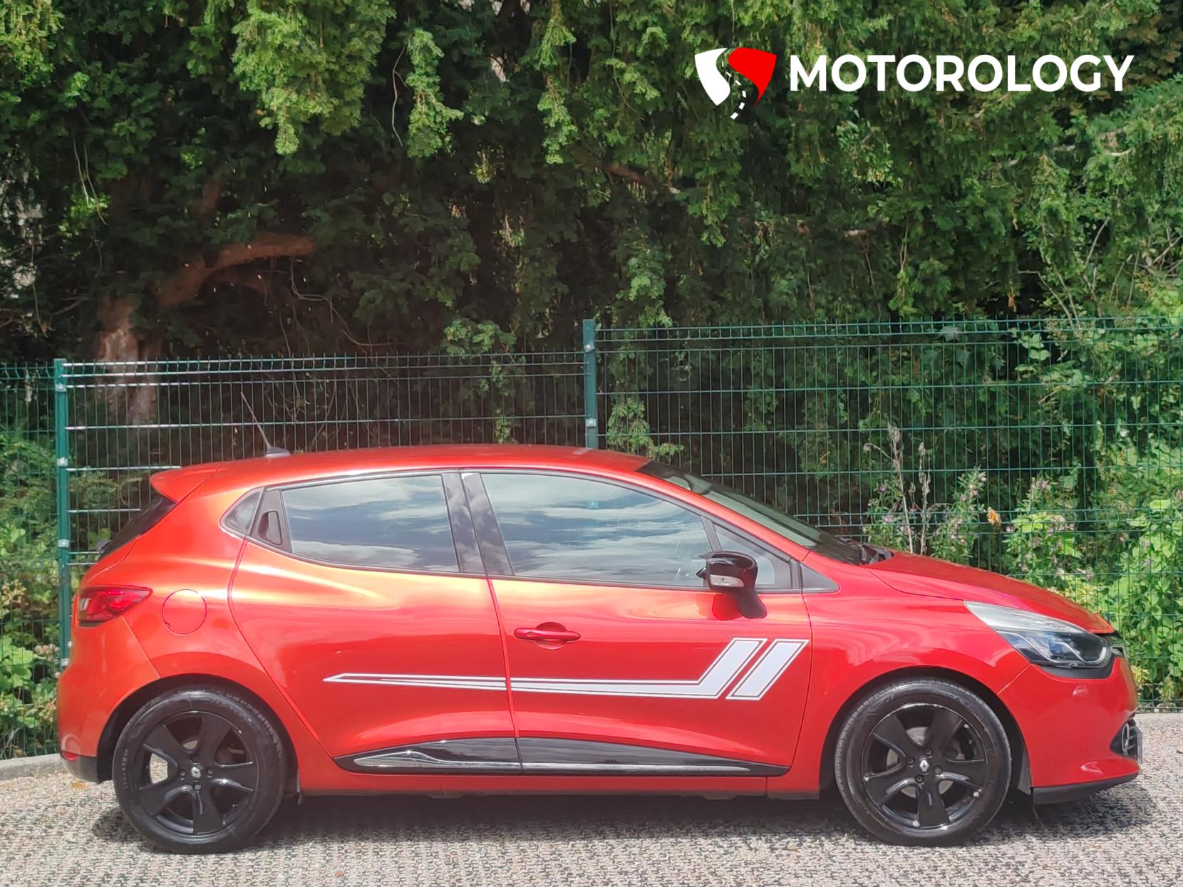 Renault Clio 0.9 TCe ECO Dynamique MediaNav Hatchback 5dr Petrol Manual Euro 5 (s/s) (90 ps)
