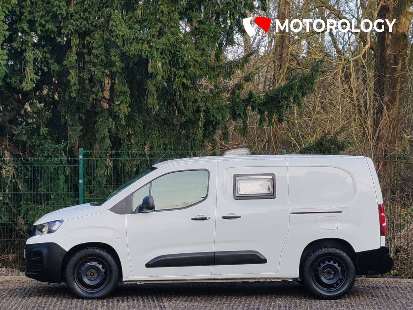 Peugeot Partner 1.6 BlueHDi 950 Professional Long Panel Van 6dr Diesel Manual LWB Euro 6 (s/s) (100 bhp)