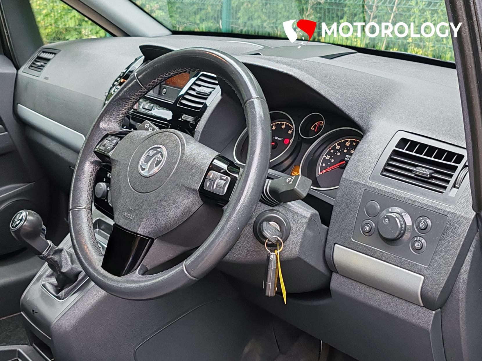 Vauxhall Zafira 1.6 16V Exclusiv MPV 5dr Petrol Manual Euro 5 (115 ps)