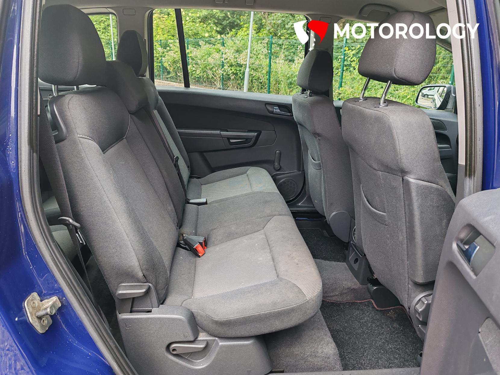 Vauxhall Zafira 1.6 16V Exclusiv MPV 5dr Petrol Manual Euro 5 (115 ps)