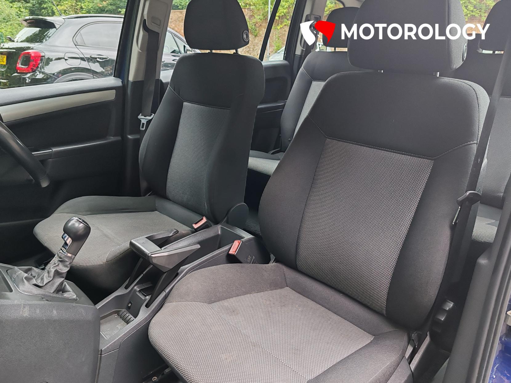 Vauxhall Zafira 1.6 16V Exclusiv MPV 5dr Petrol Manual Euro 5 (115 ps)