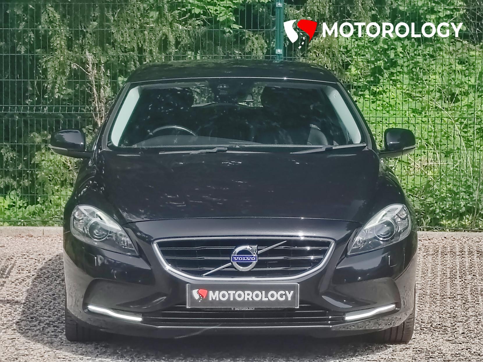 Volvo V40 2.0 D3 SE Lux Nav Hatchback 5dr Diesel Geartronic Euro 5 (s/s) (150 ps)