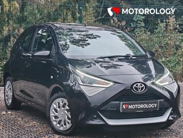 Toyota AYGO 1.0 VVT-i x-play Hatchback 5dr Petrol Manual Euro 6 (71 ps)