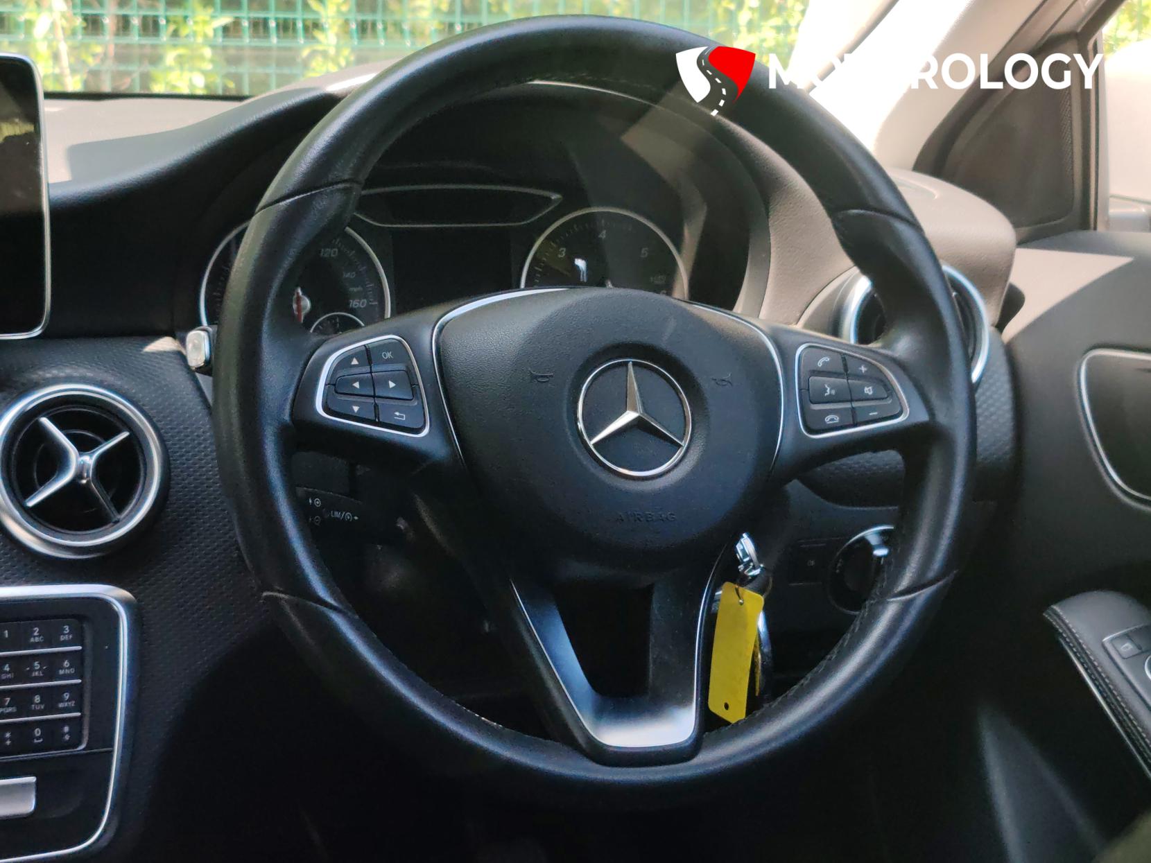 Mercedes-Benz A Class 1.5 A180d SE Hatchback 5dr Diesel Manual Euro 6 (s/s) (109 ps)