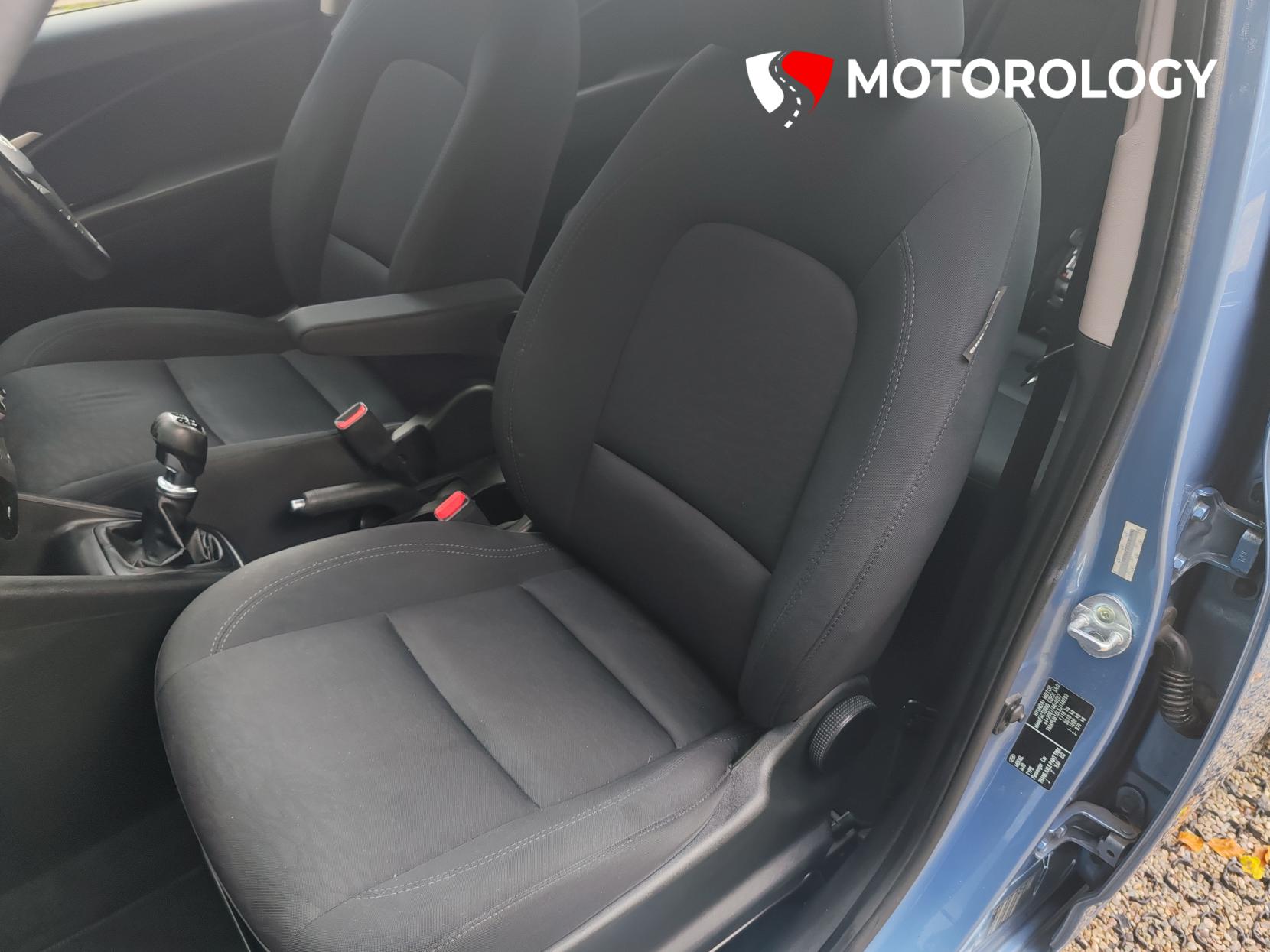 Hyundai ix20 1.4 Active Hatchback 5dr Petrol Manual Euro 5 (90 bhp)