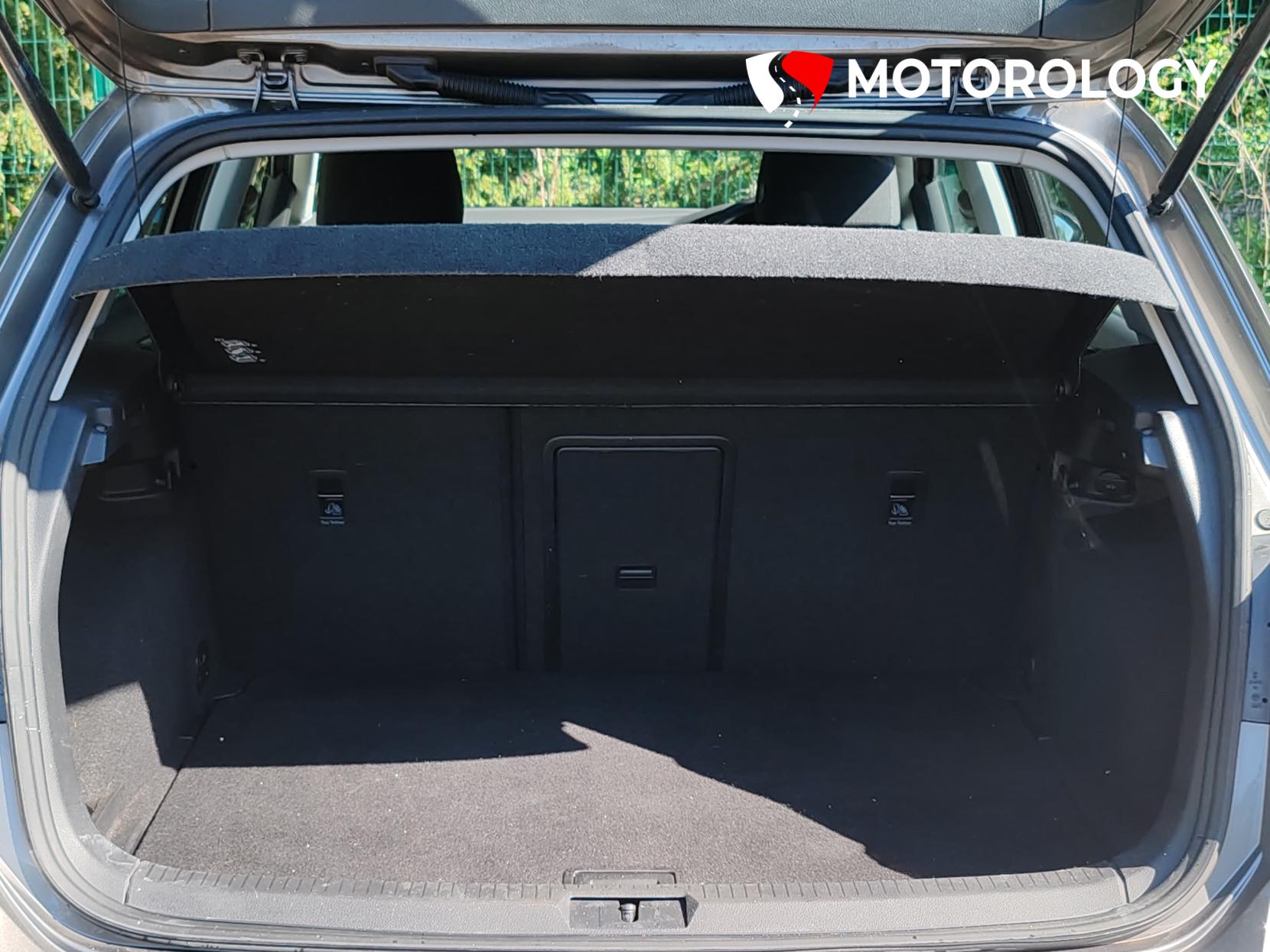 Volkswagen Golf 1.6 TDI BlueMotion Tech SE Hatchback 5dr Diesel DSG Euro 5 (s/s) (105 ps)