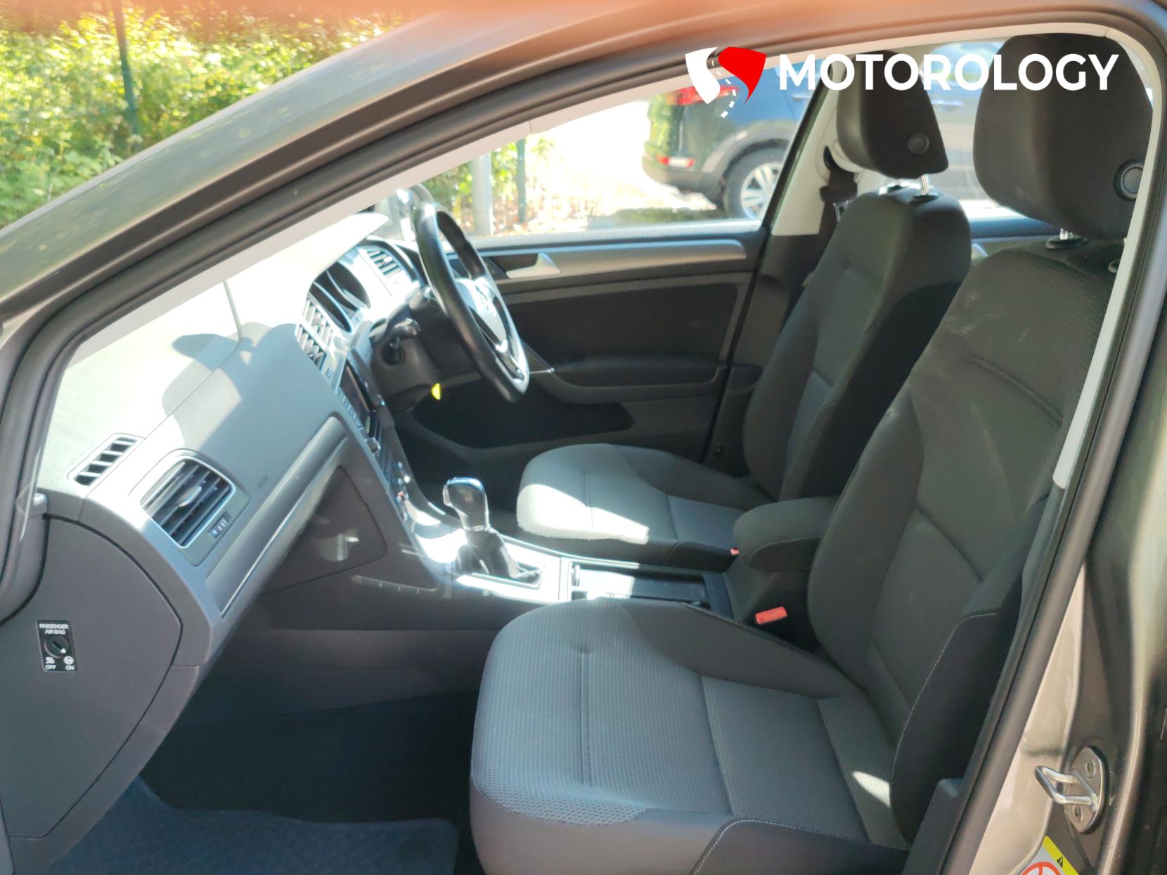 Volkswagen Golf 1.6 TDI BlueMotion Tech SE Hatchback 5dr Diesel DSG Euro 5 (s/s) (105 ps)