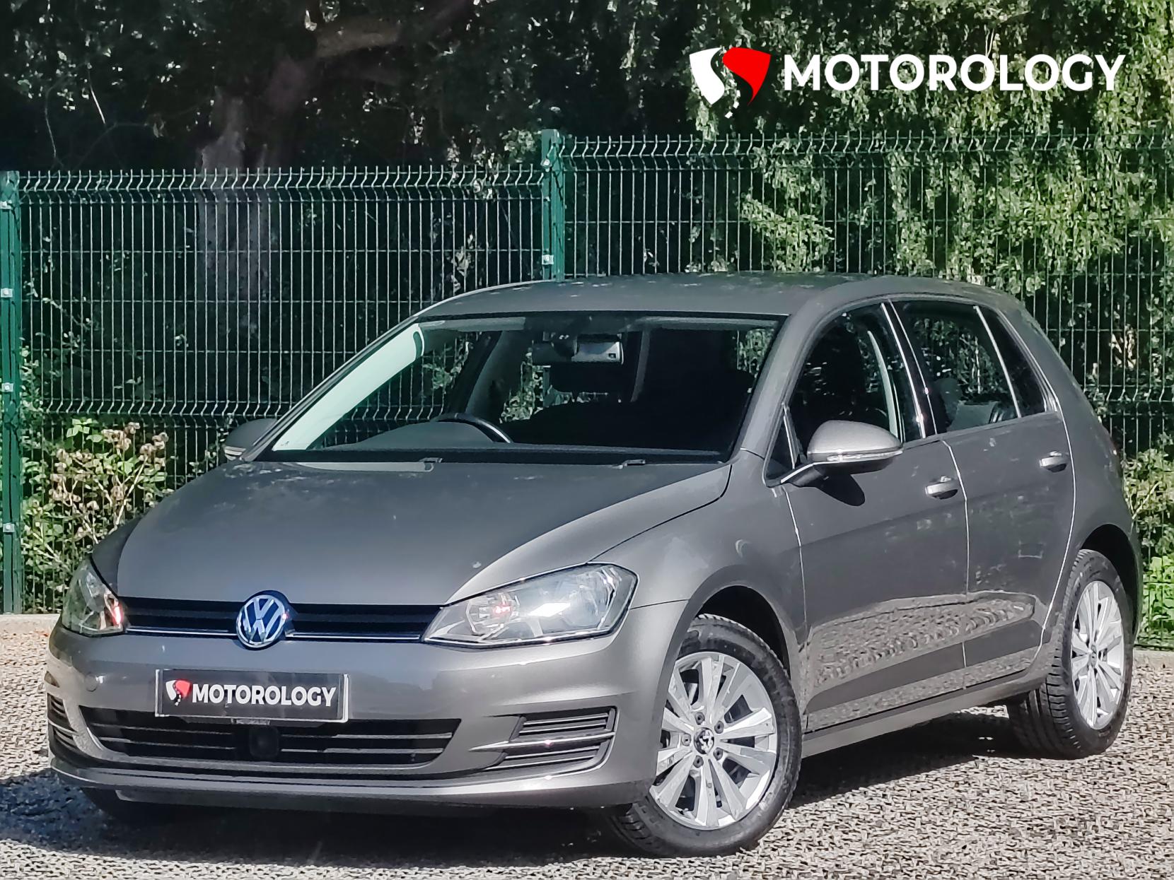 Volkswagen Golf 1.6 TDI BlueMotion Tech SE Hatchback 5dr Diesel DSG Euro 5 (s/s) (105 ps)
