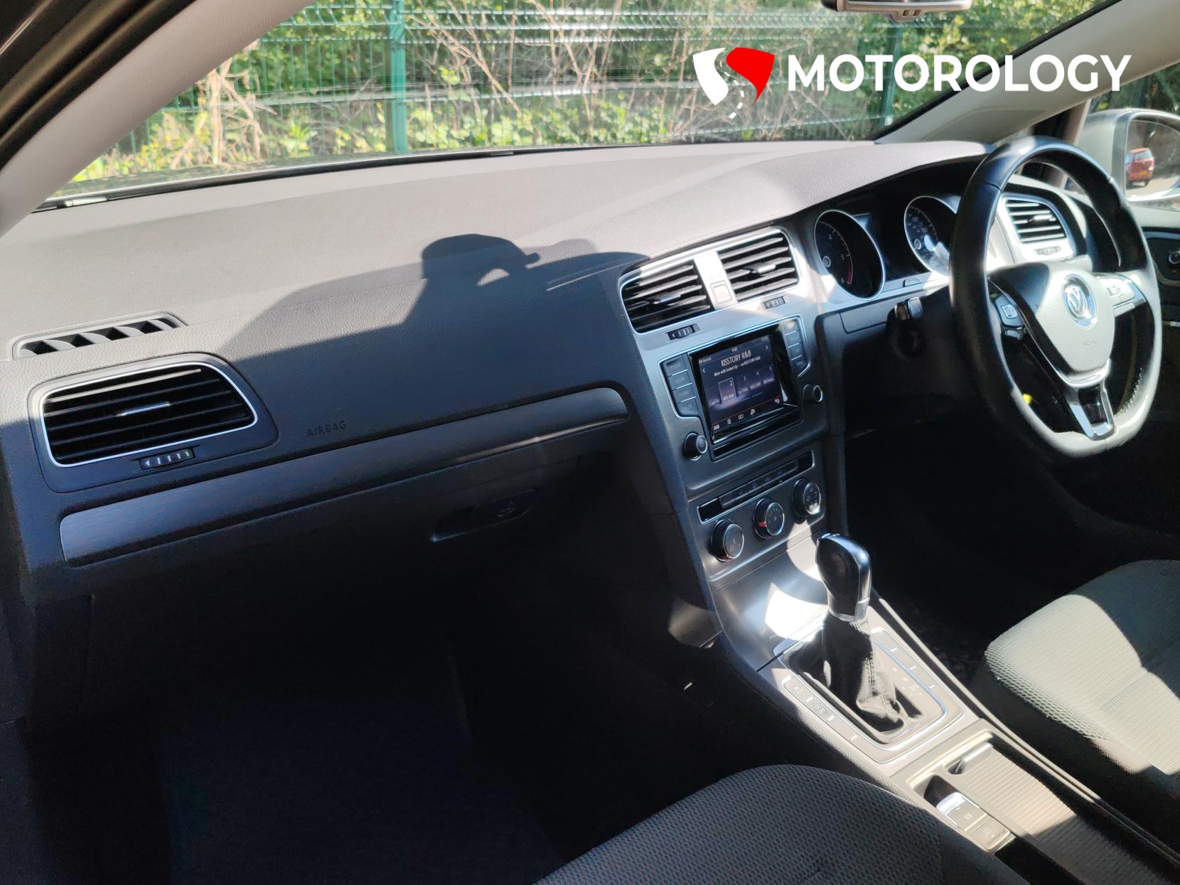 Volkswagen Golf 1.6 TDI BlueMotion Tech SE Hatchback 5dr Diesel DSG Euro 5 (s/s) (105 ps)