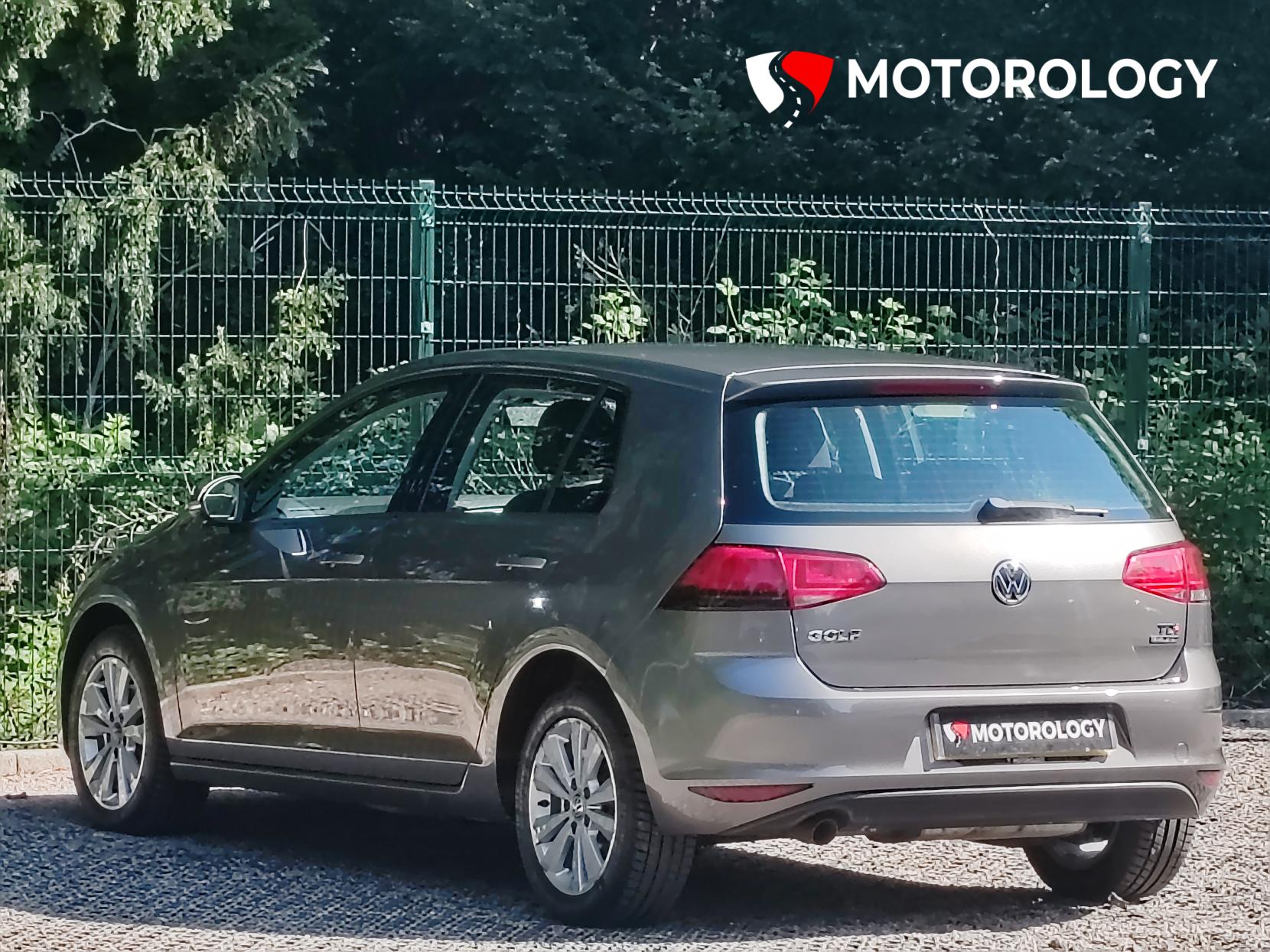 Volkswagen Golf 1.6 TDI BlueMotion Tech SE Hatchback 5dr Diesel DSG Euro 5 (s/s) (105 ps)