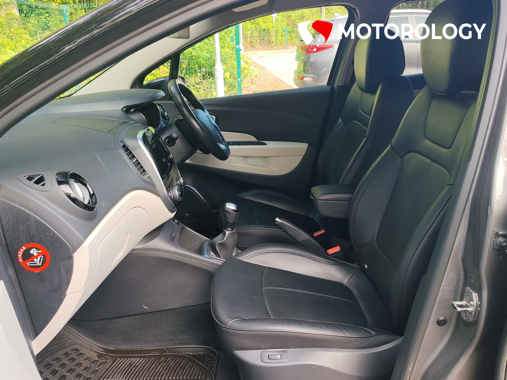 Renault Captur 1.5 dCi ENERGY GT Line SUV 5dr Diesel Manual Euro 6 (s/s) (90 ps)
