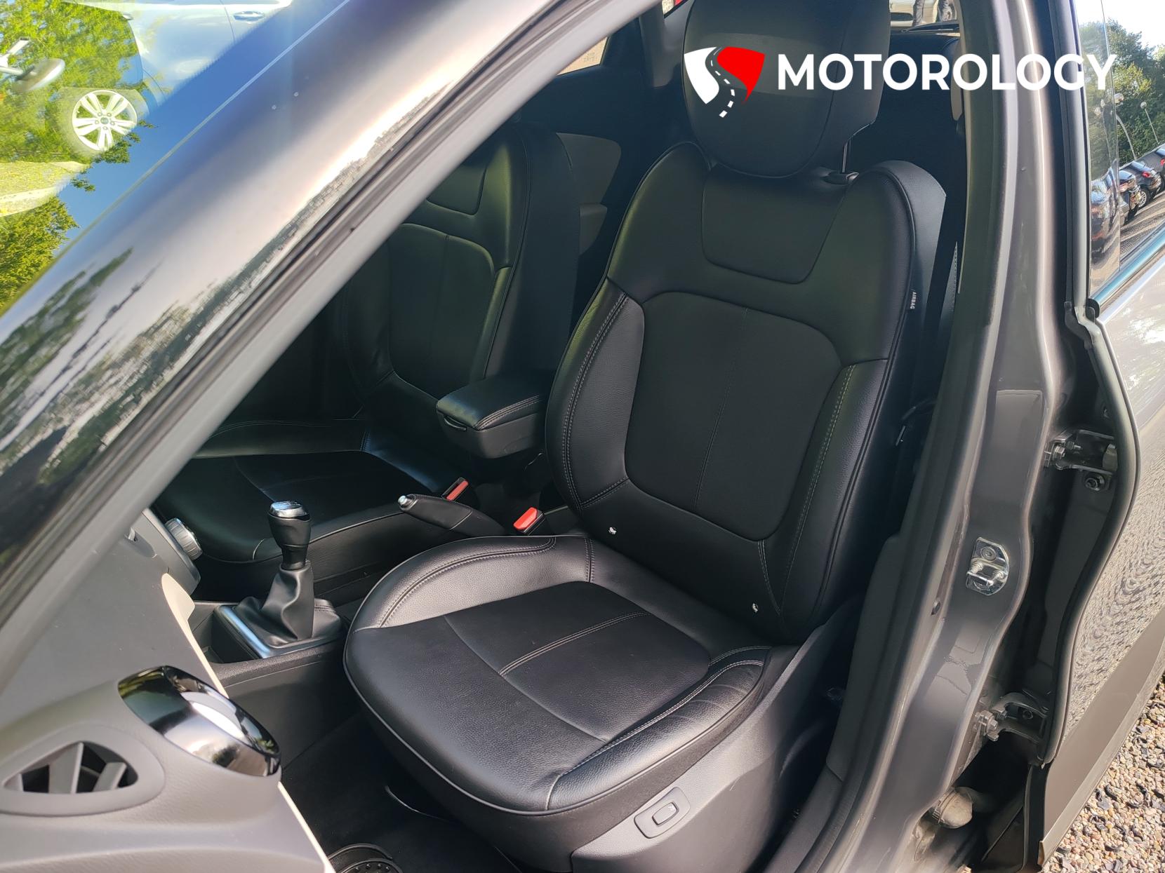 Renault Captur 1.5 dCi ENERGY GT Line SUV 5dr Diesel Manual Euro 6 (s/s) (90 ps)
