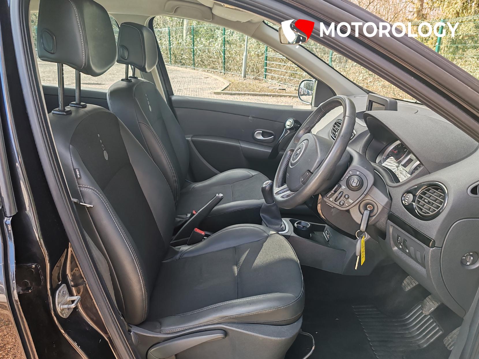 Renault Clio 1.5 dCi Dynamique TomTom Hatchback 5dr Diesel Manual Euro 5 (88 ps)