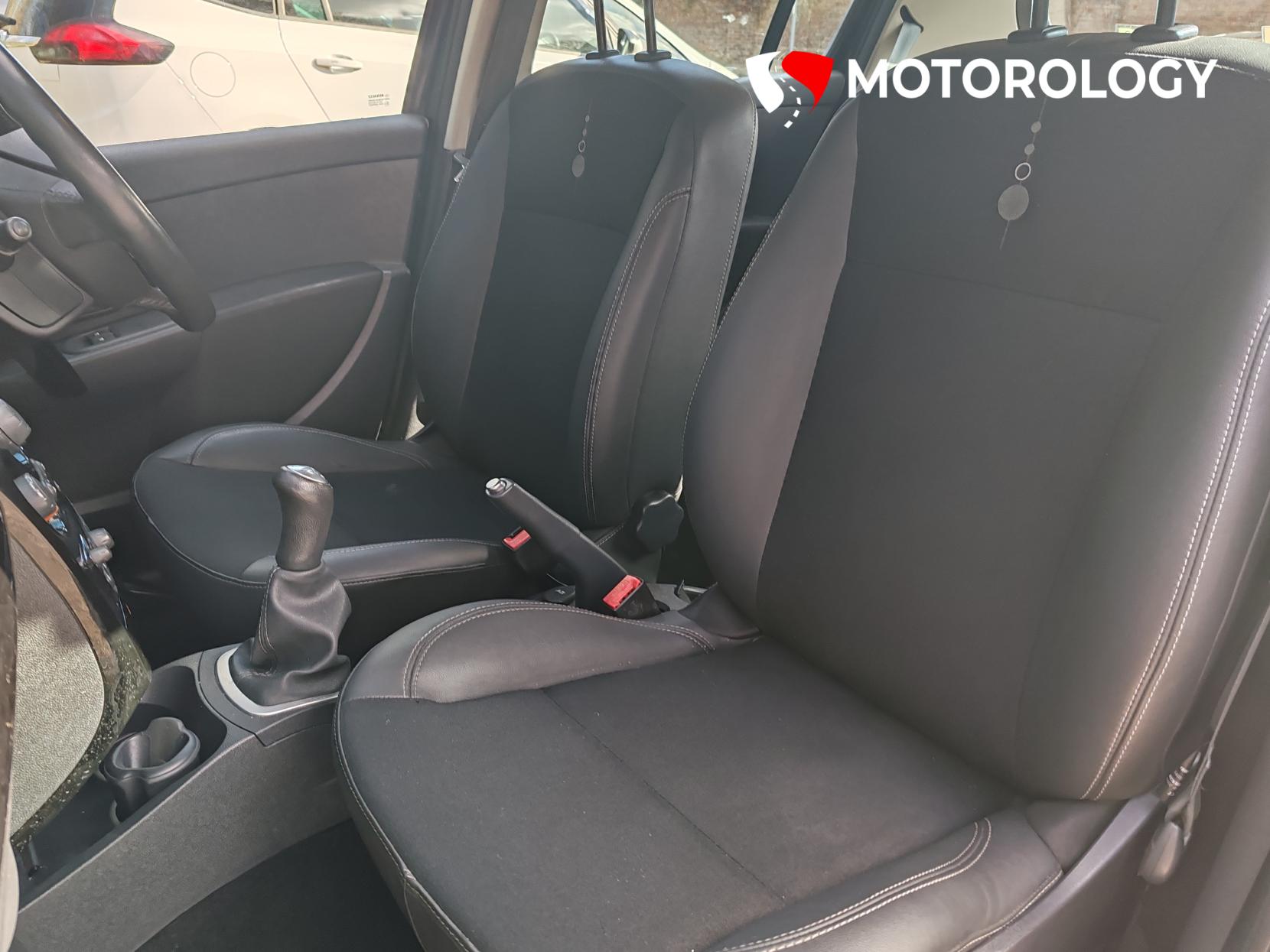 Renault Clio 1.5 dCi Dynamique TomTom Hatchback 5dr Diesel Manual Euro 5 (88 ps)