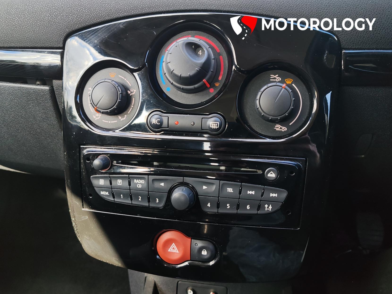 Renault Clio 1.5 dCi Dynamique TomTom Hatchback 5dr Diesel Manual Euro 5 (88 ps)