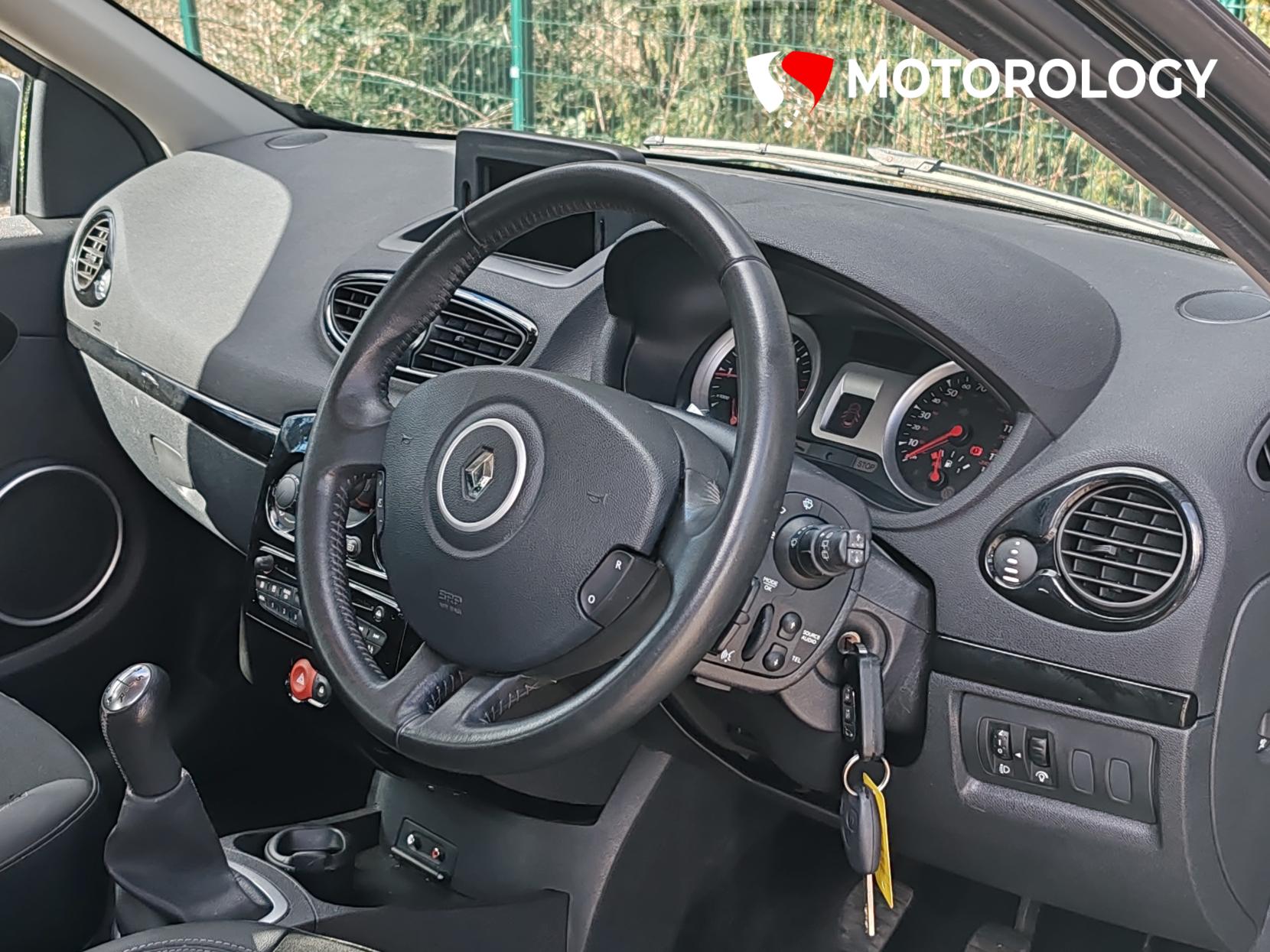 Renault Clio 1.5 dCi Dynamique TomTom Hatchback 5dr Diesel Manual Euro 5 (88 ps)