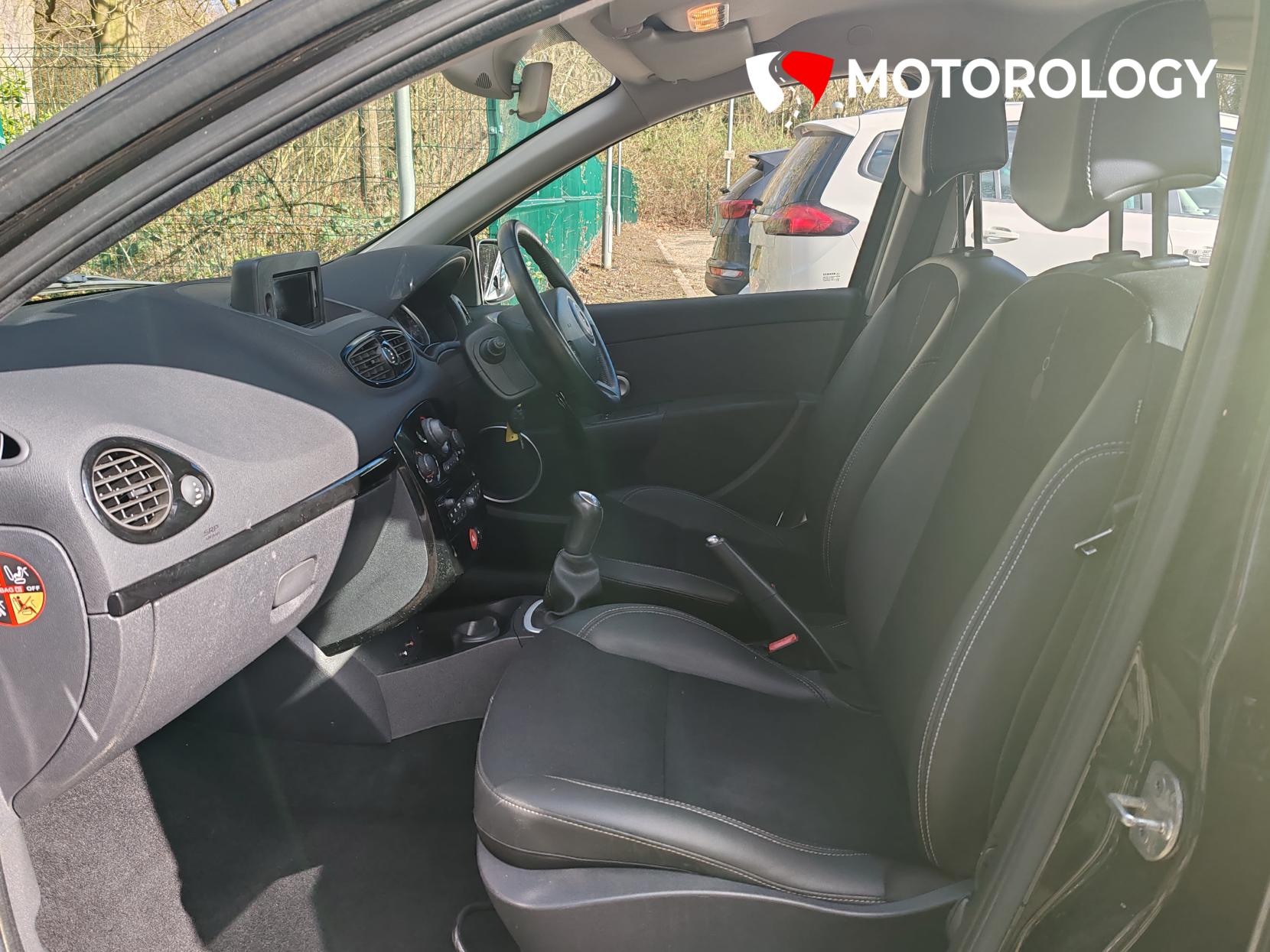Renault Clio 1.5 dCi Dynamique TomTom Hatchback 5dr Diesel Manual Euro 5 (88 ps)